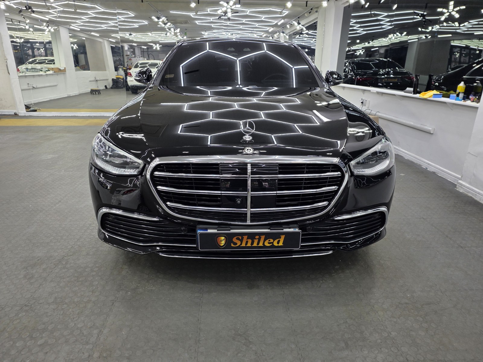 벤츠 S500 페인트 날림 제거 및 듀얼코팅 완료 - 정면