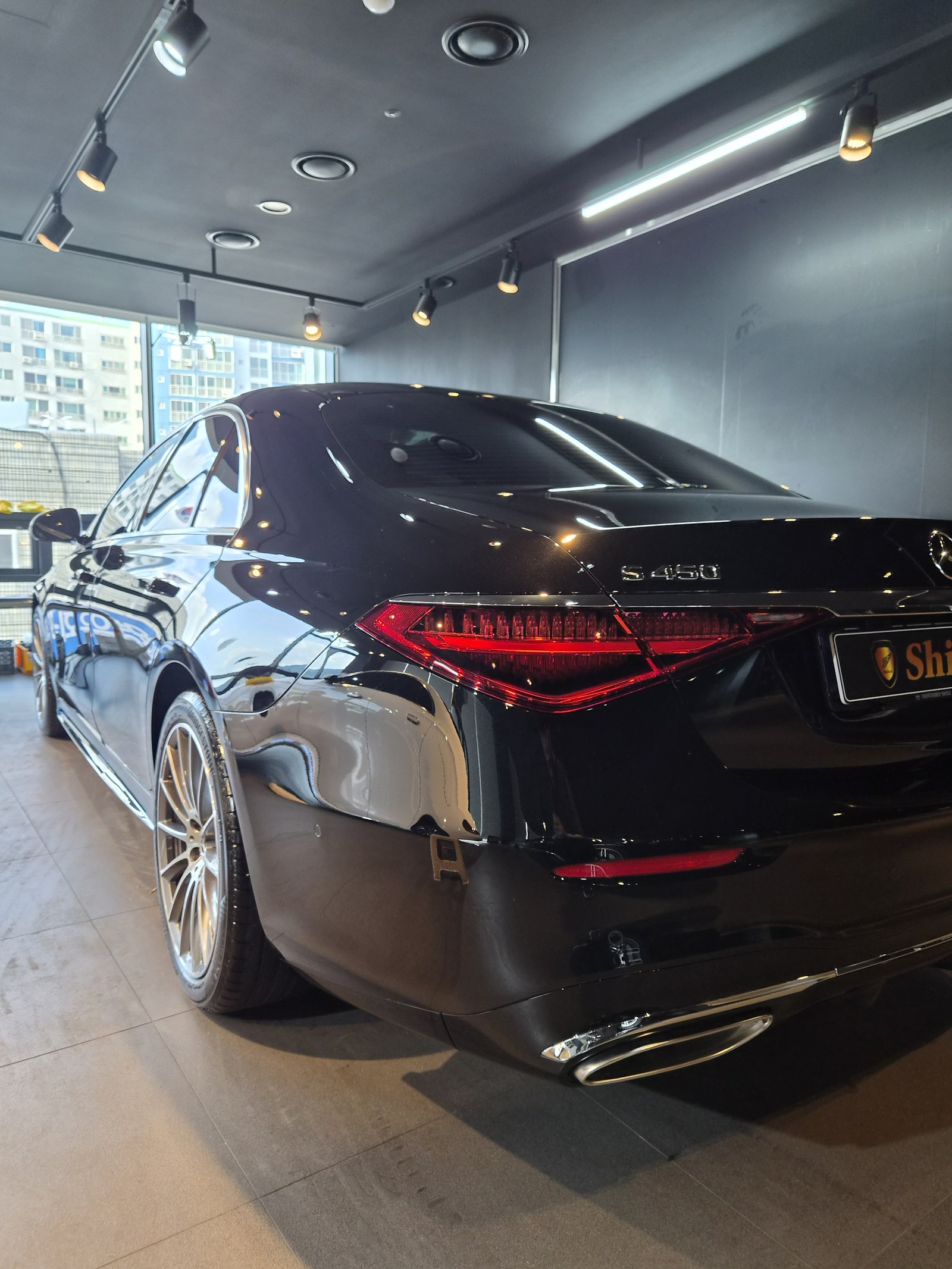 부산 벤츠 유리막코팅 S450 검정 측후면 - 신차 유리막코팅