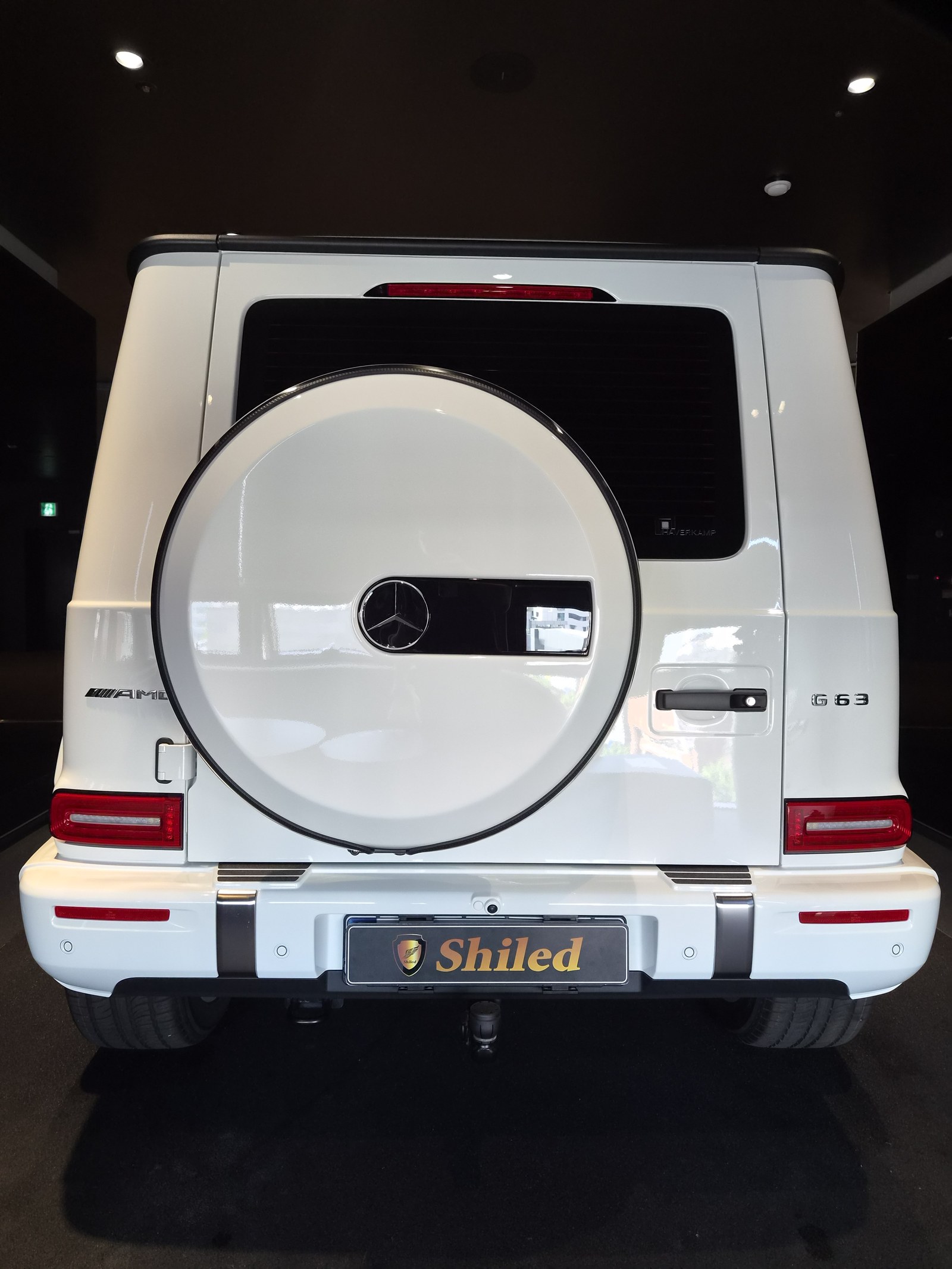 부산 벤츠 유리막코팅 AMG G63 백색 후면 - G-PRO 유리막코팅