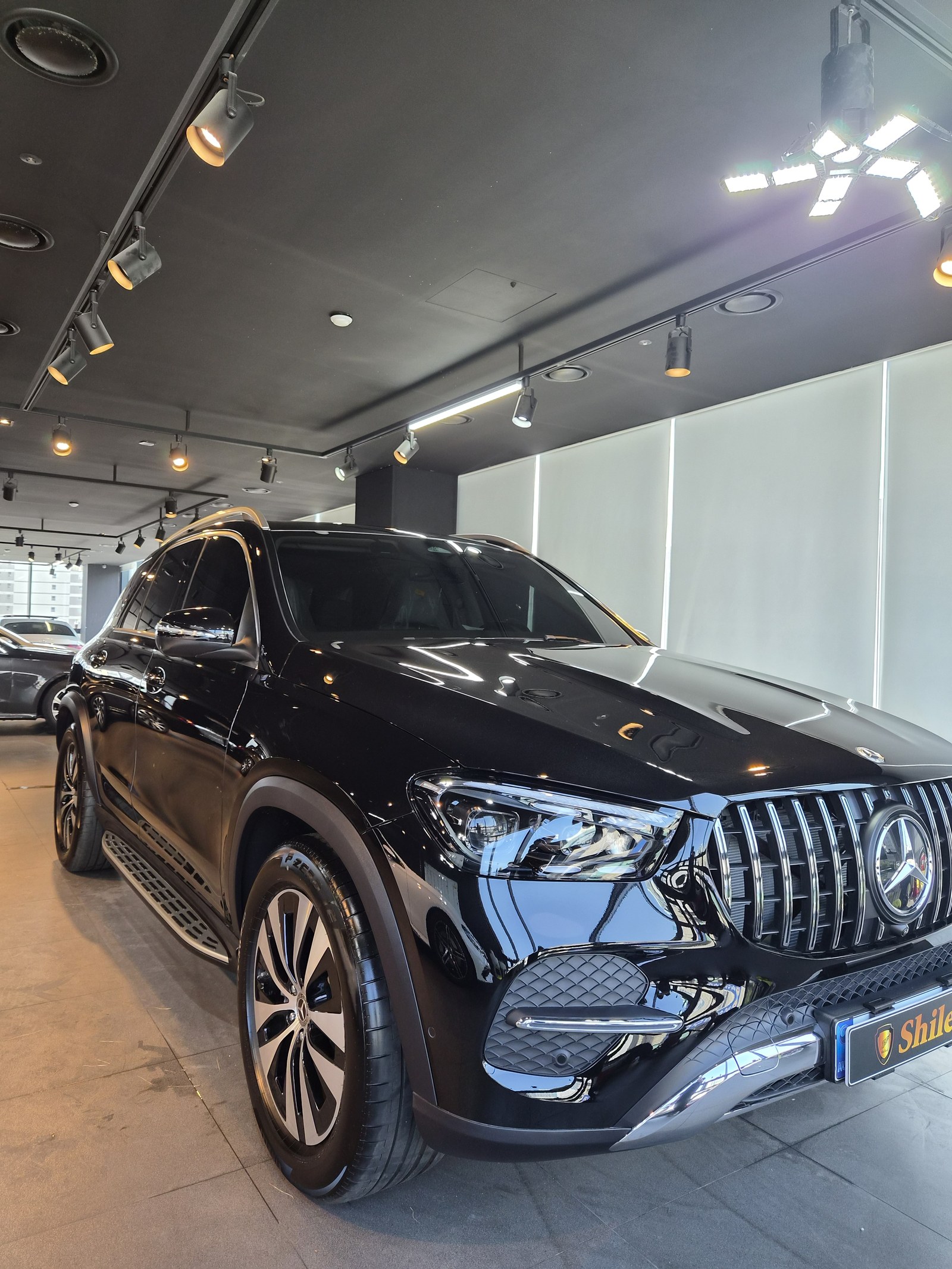 부산 벤츠 유리막코팅 GLE450 검정 전측면 AMG 라인 그릴 - F5 신차코팅