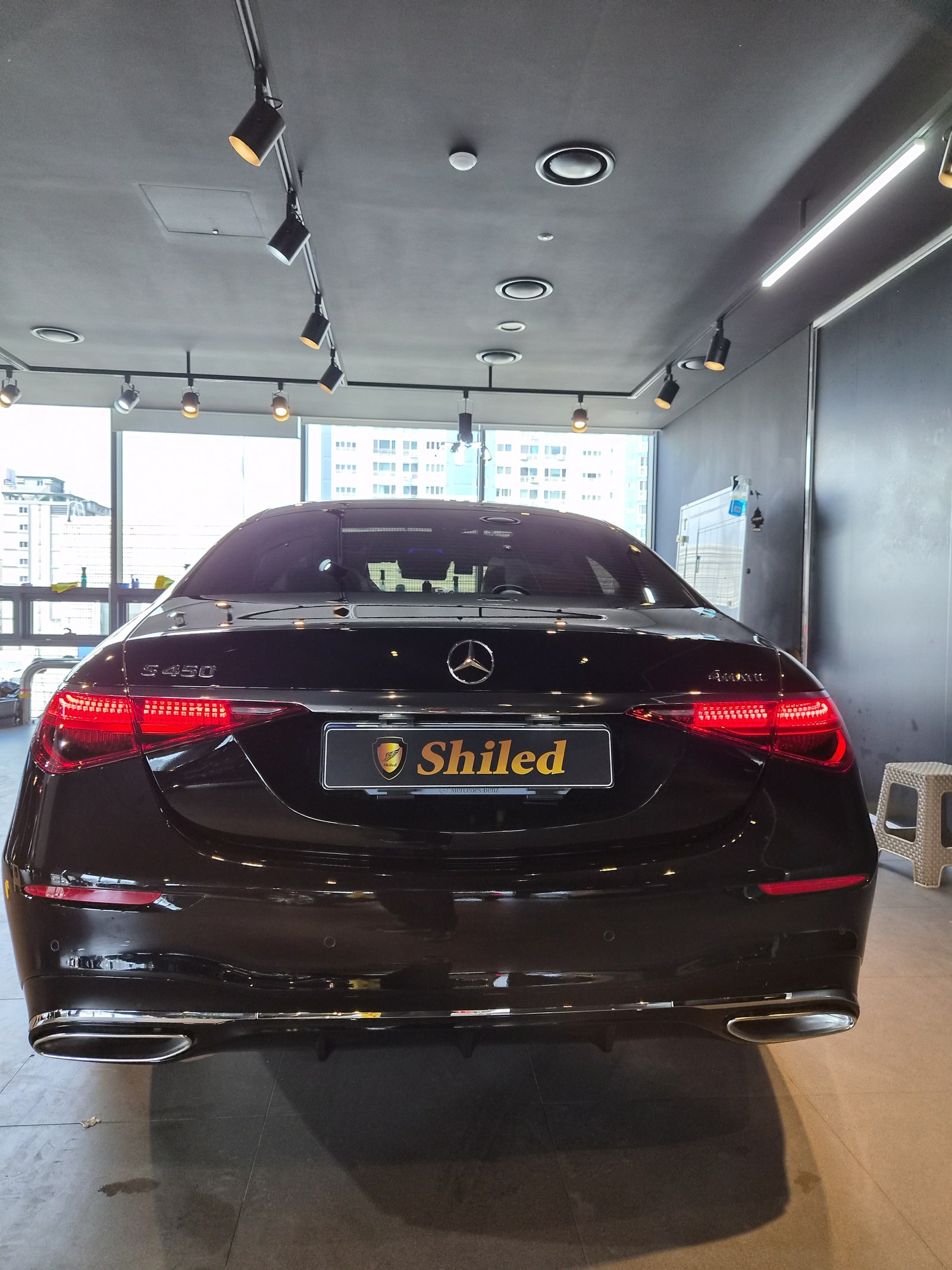 부산 벤츠 유리막코팅 S450 검정 후면 - F5 유리막코팅