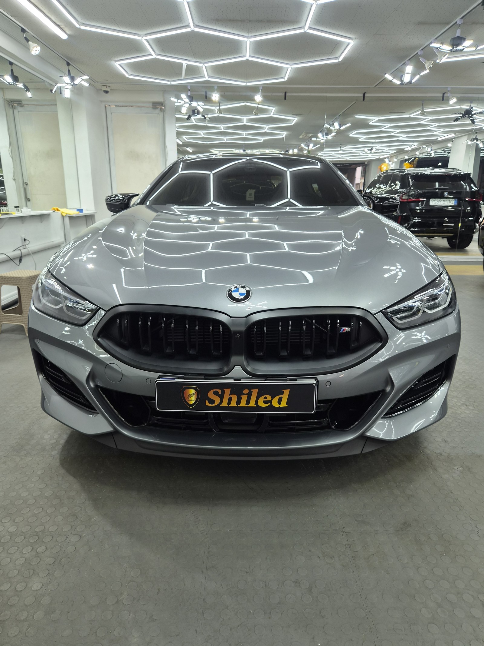 부산 신차 유리막코팅 BMW M850i 그란쿠페 전면 - G-PRO 신차코팅