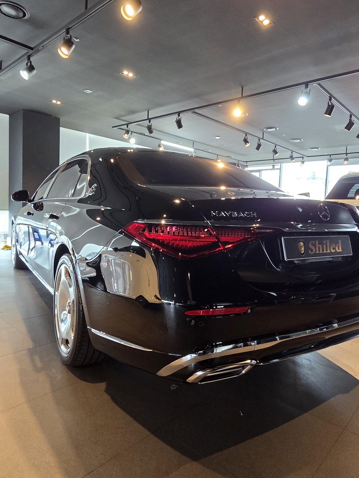 부산 벤츠 유리막코팅 마이바흐 S580 검정 측후면 - 신차 유리막코팅