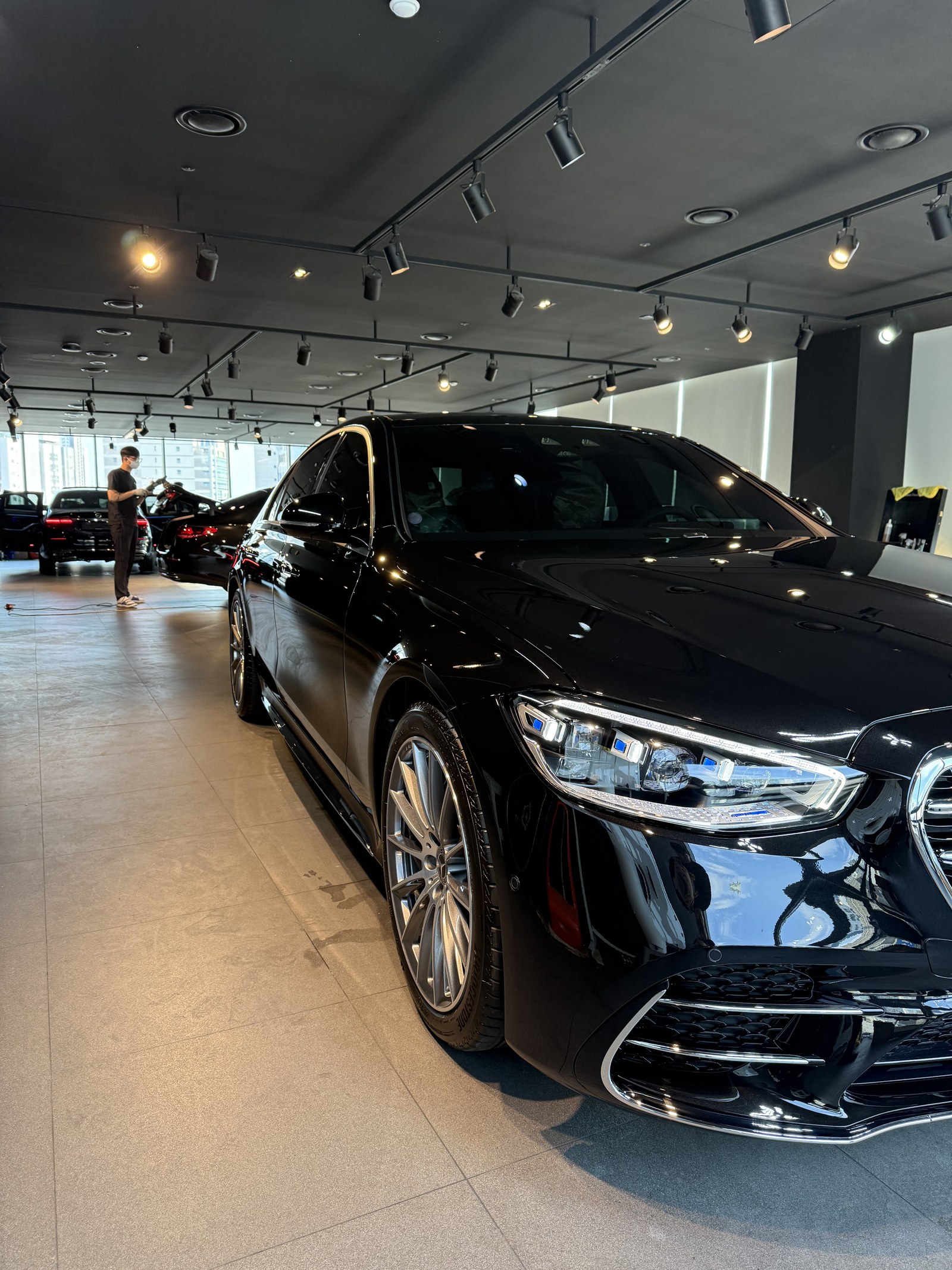 벤츠 S450 검정 전측면 - 부산 신차 유리막코팅