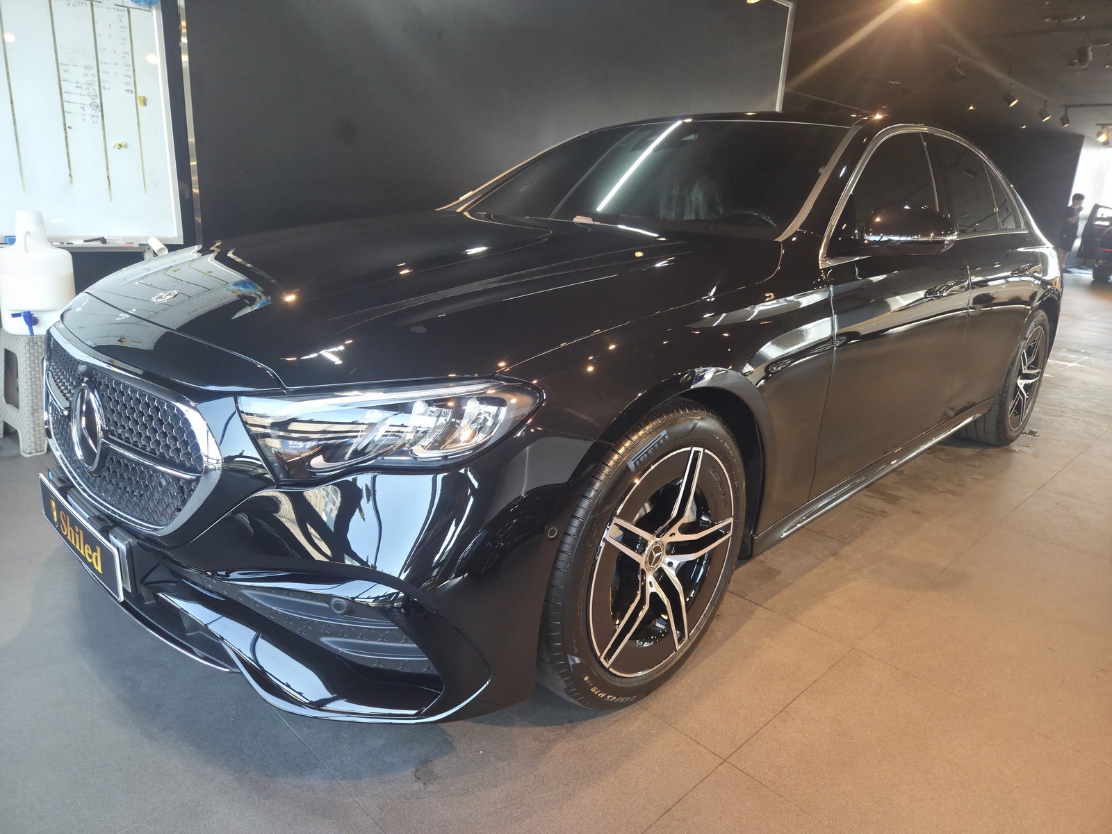 부산 유리막코팅 E200 블랙 신차 F5 전면