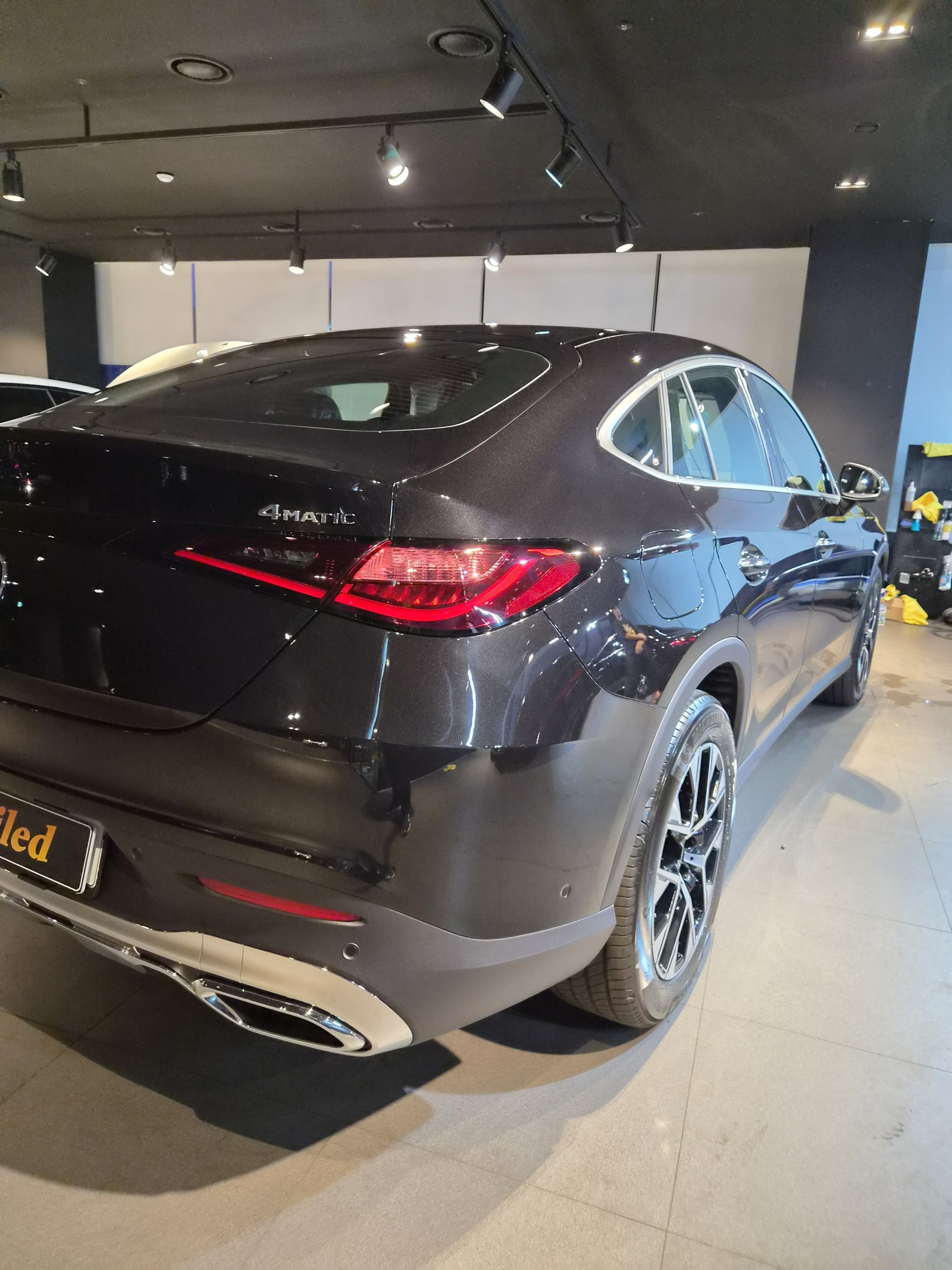 부산 벤츠 GLC300 쿠페 블랙 신차 후측면 유리막코팅