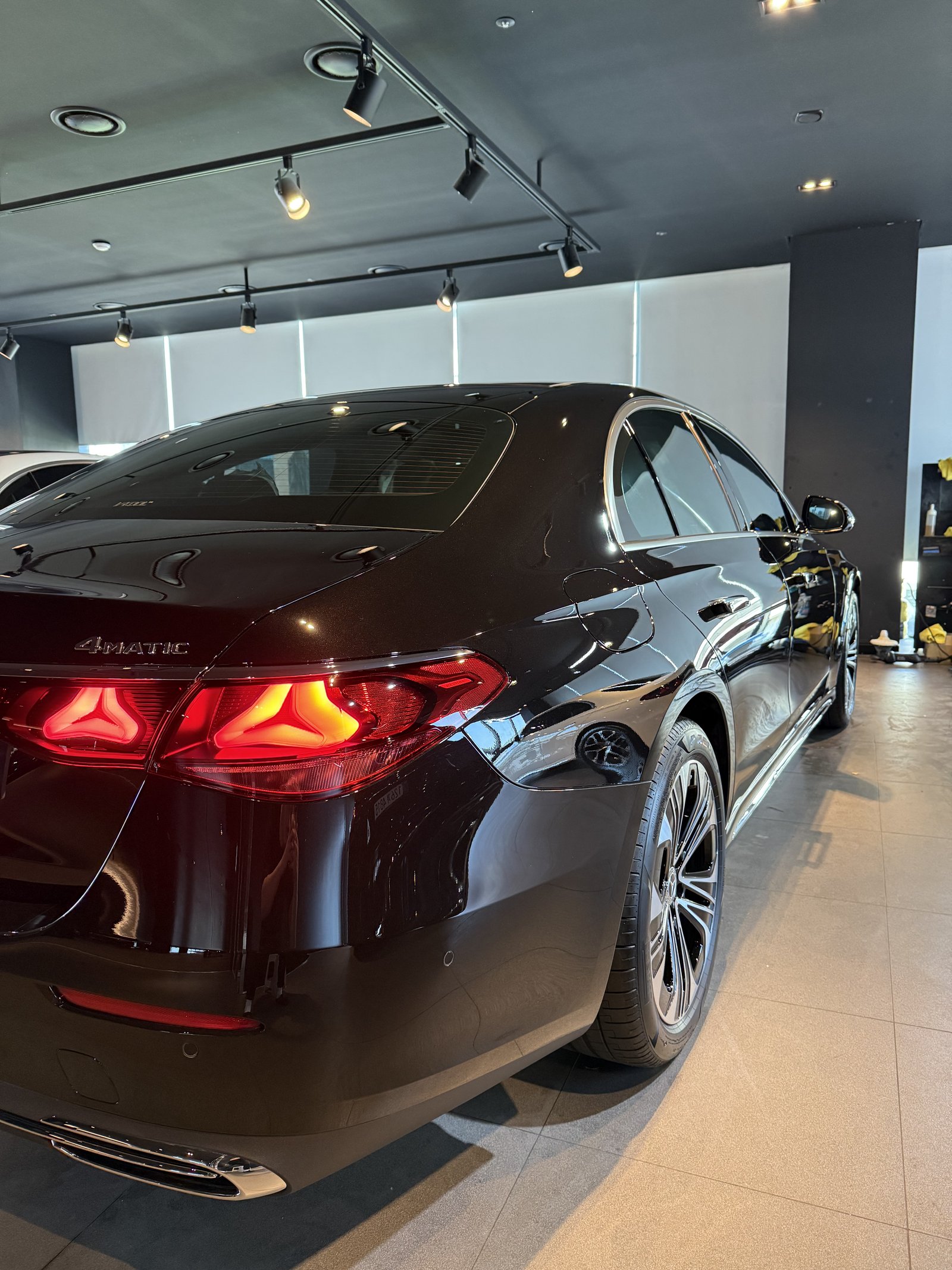 벤츠 E350e 검정 신차 그릴 - 부산 쉴드광택 신차코팅