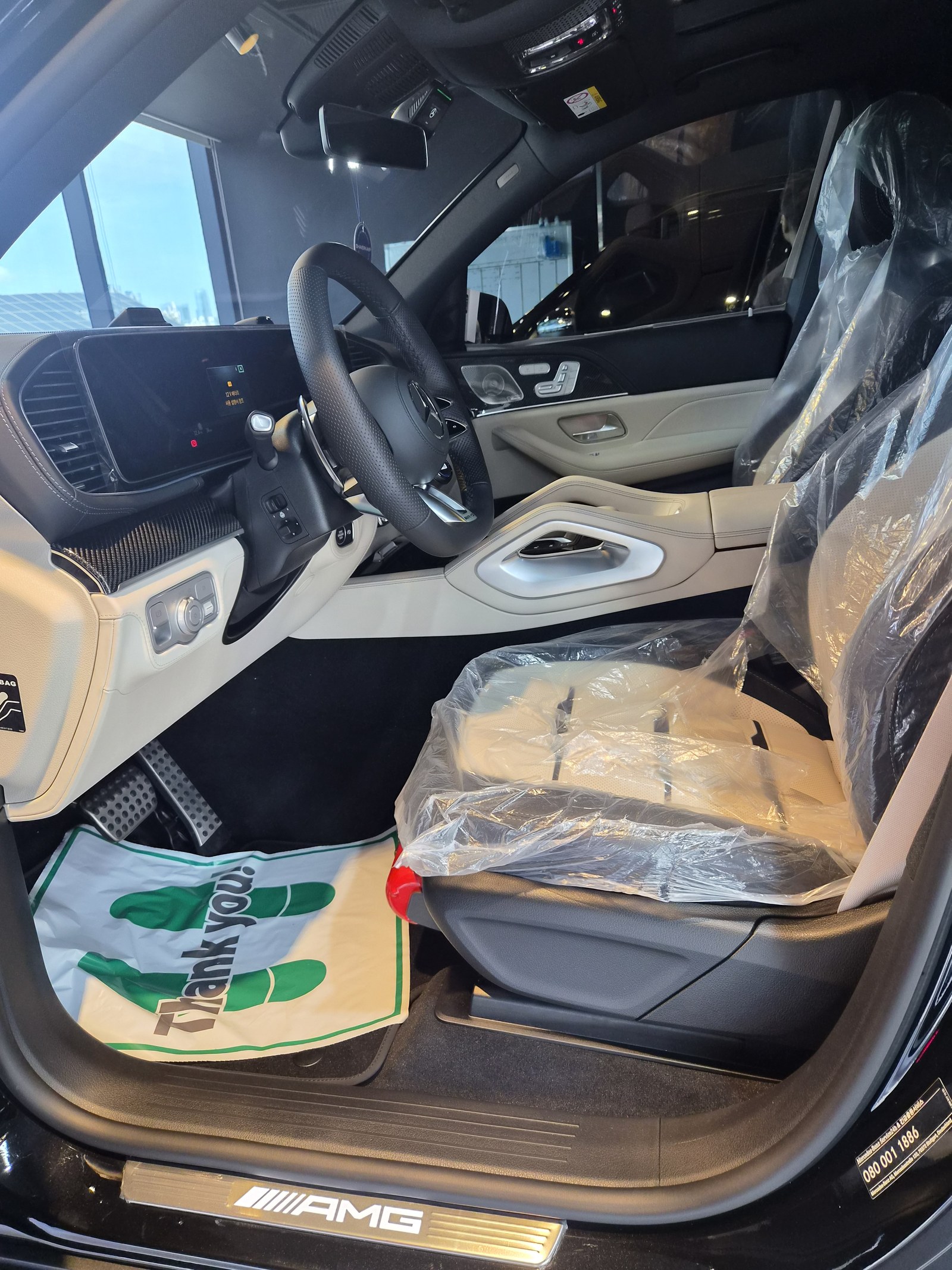 벤츠 GLS63 AMG 신차 실내 - 출고 전 컨디션