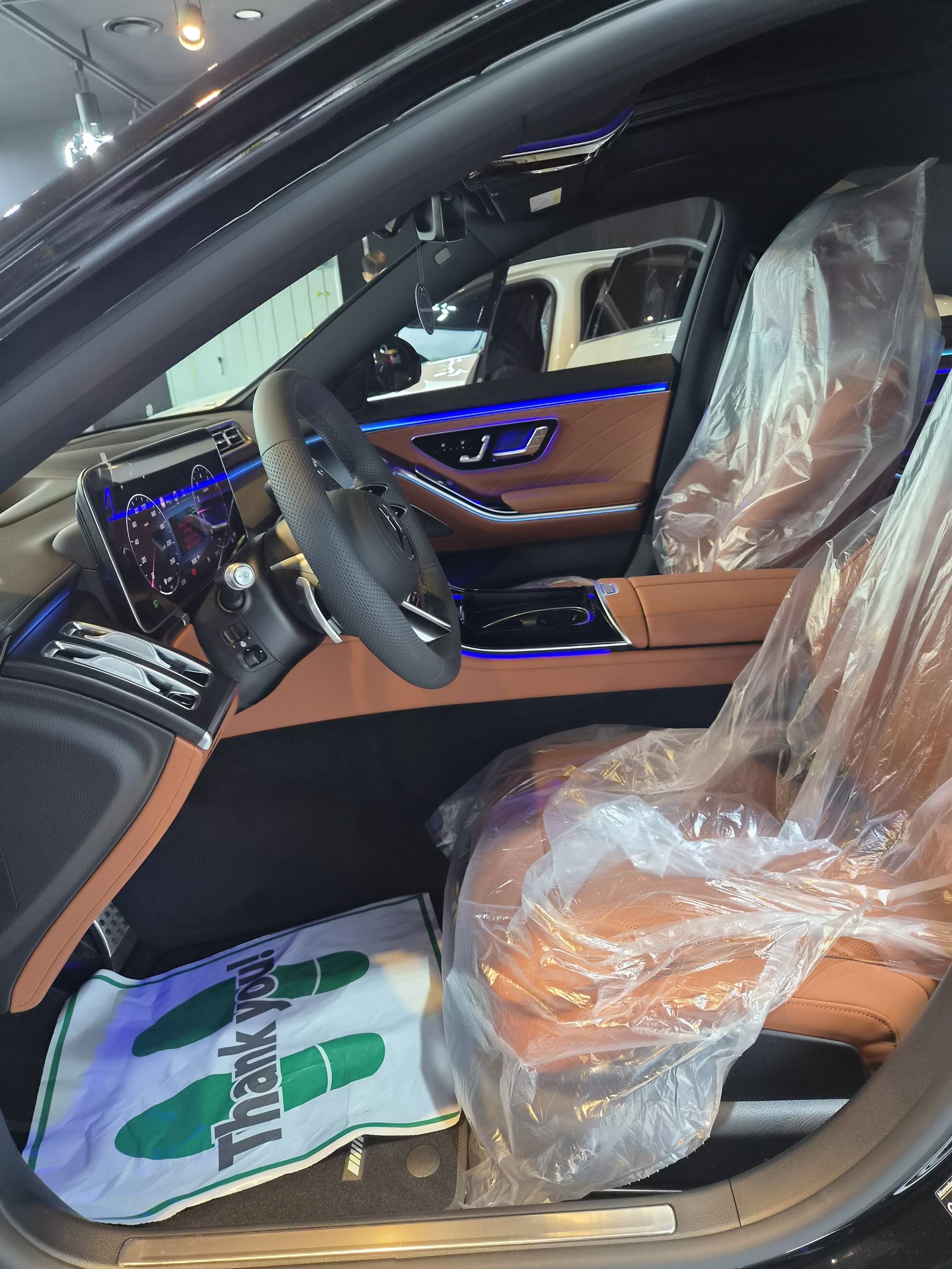 벤츠 S450 검정 신차 실내 - 출고 전 컨디션