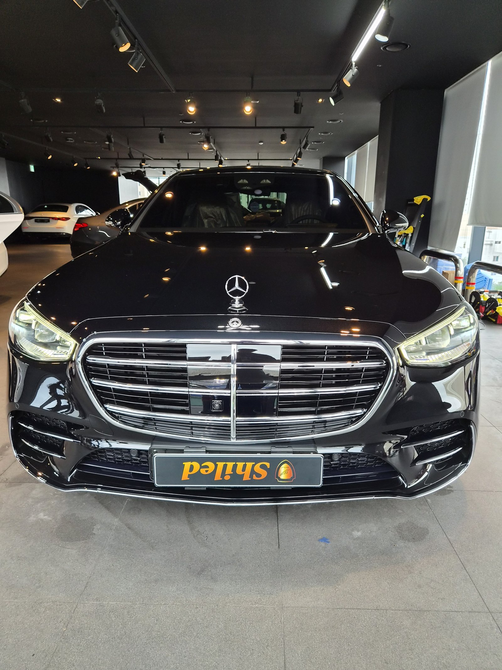 벤츠 S450 검정 신차 전면 - 부산 쉴드광택 신차코팅