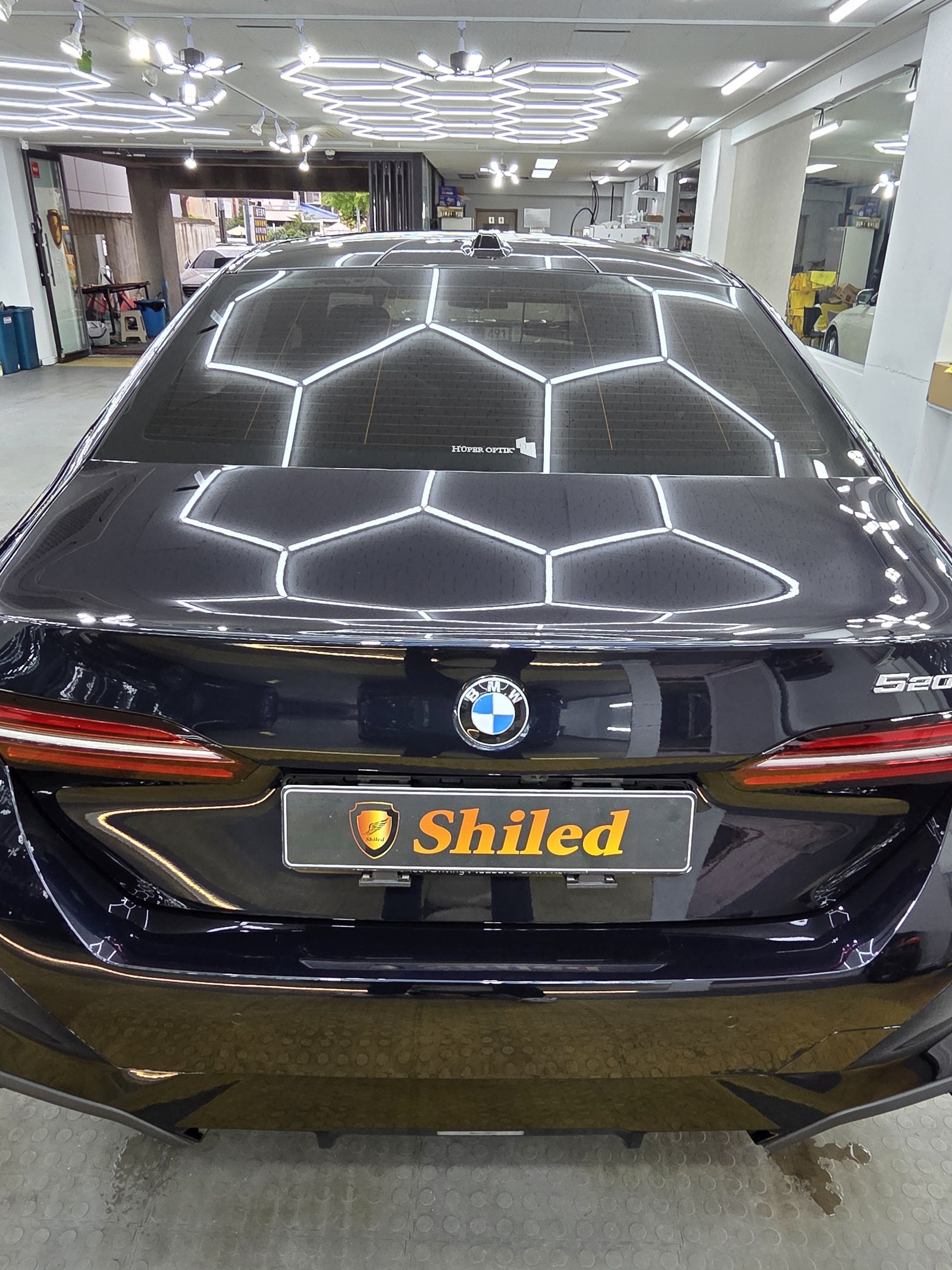 BMW 520i 그레이 후면 Shiled 번호판 - 부산 쉴드광택 신차코팅
