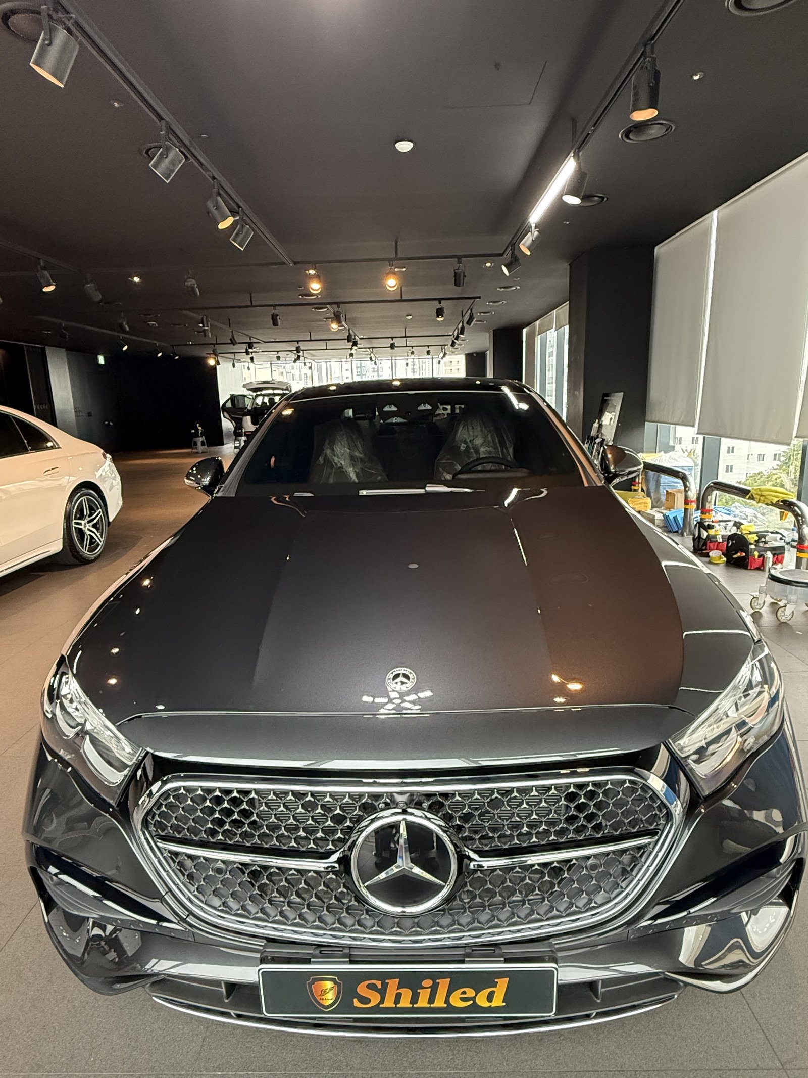 부산 유리막코팅 E200 AMG 신차 F5 - 쉴드광택 전면 그릴