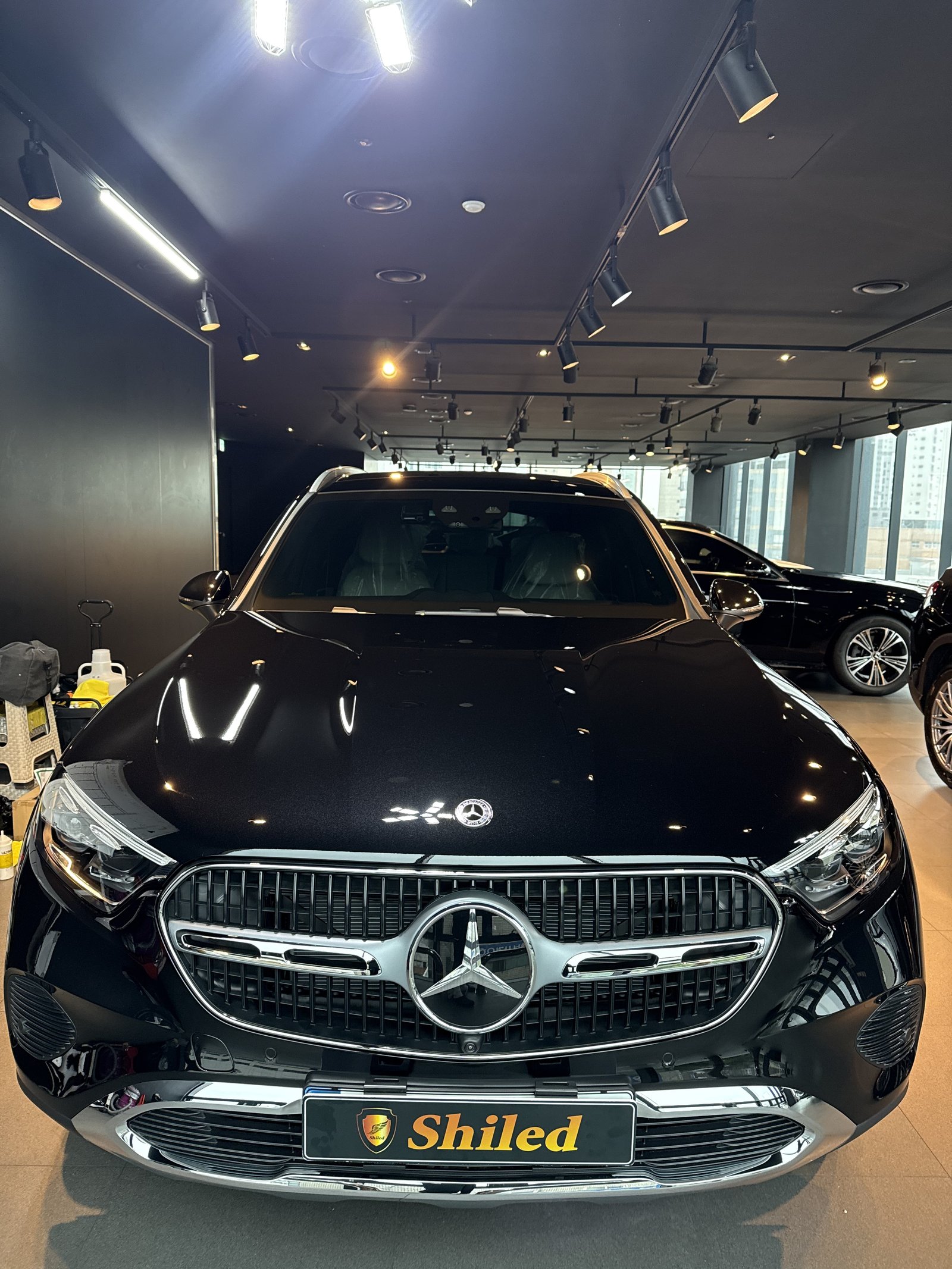 벤츠 GLC300 검정 신차 F5 유리막코팅 - 부산 쉴드광택 전면