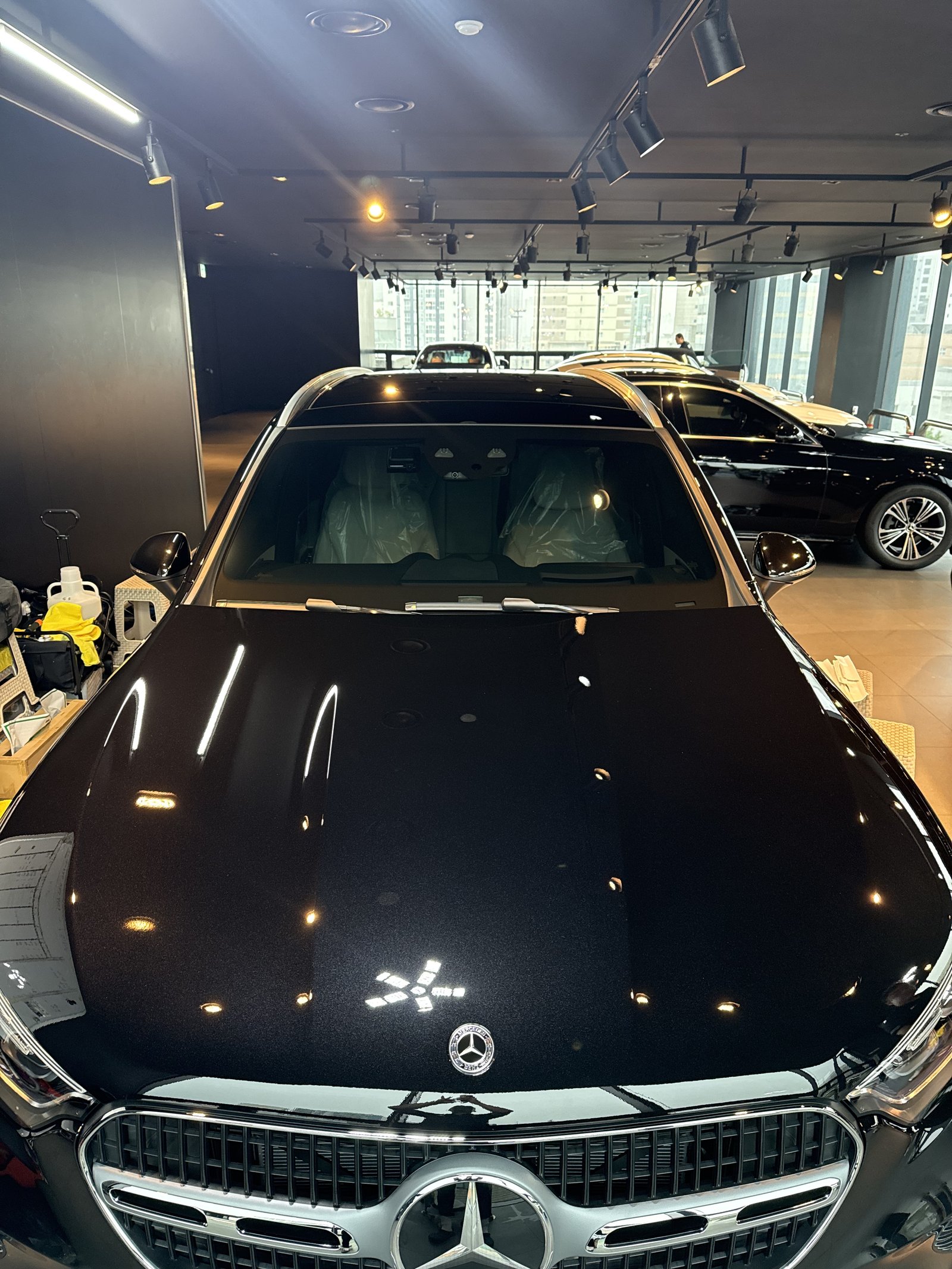 벤츠 GLC300 신차 실내 - 출고 전 비닐 커버 컨디션