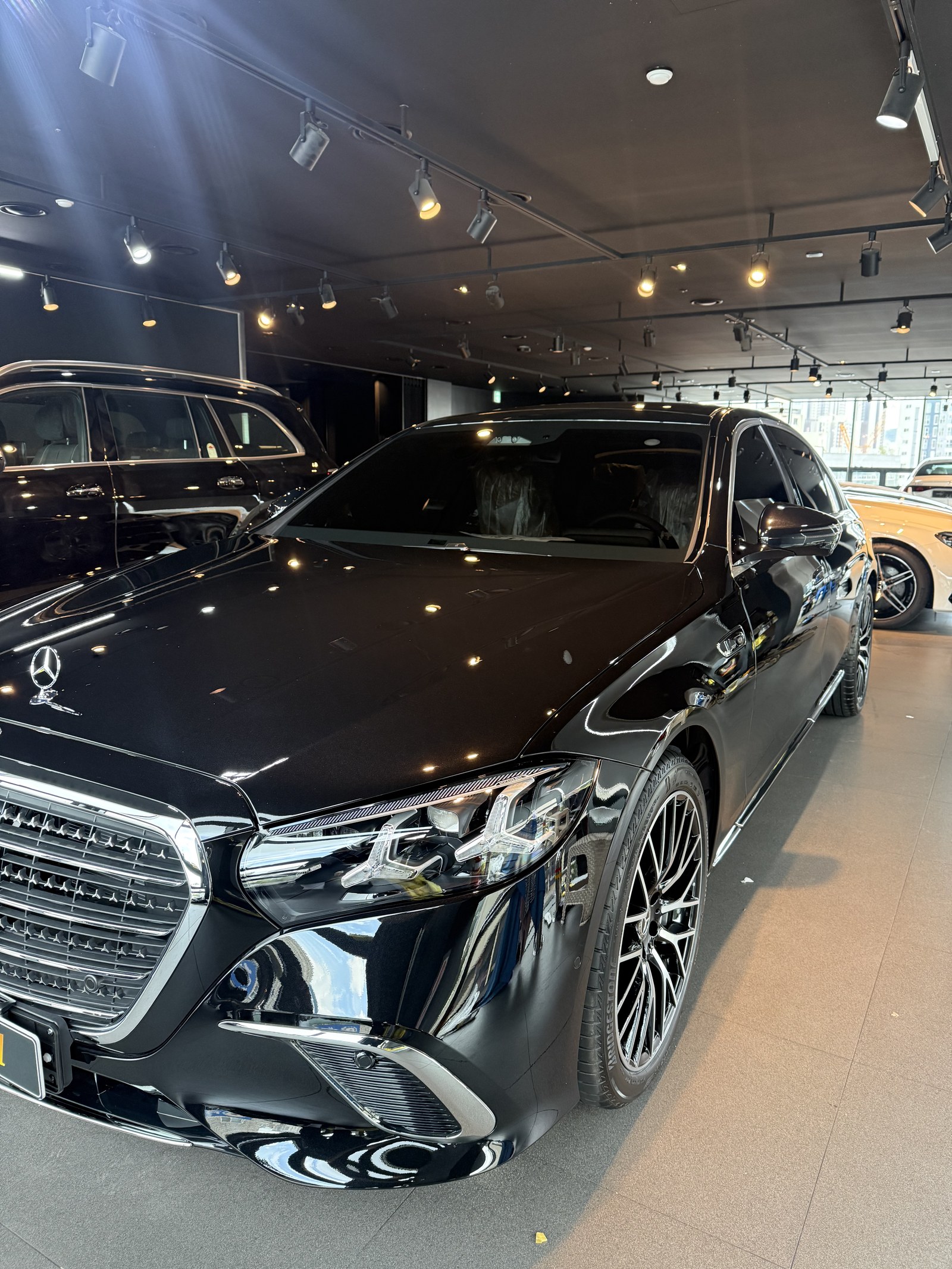 벤츠 S450 검정 신차 전측면 프로파일 - 부산 유리막코팅