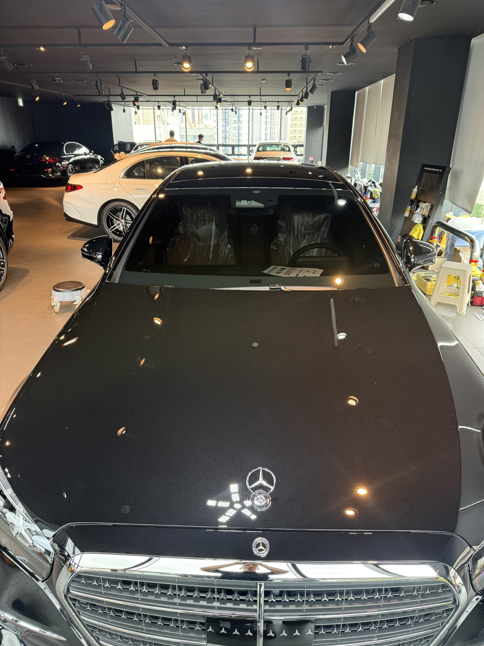 벤츠 S450 검정 본넷 리플렉션 - 부산 유리막코팅 F5