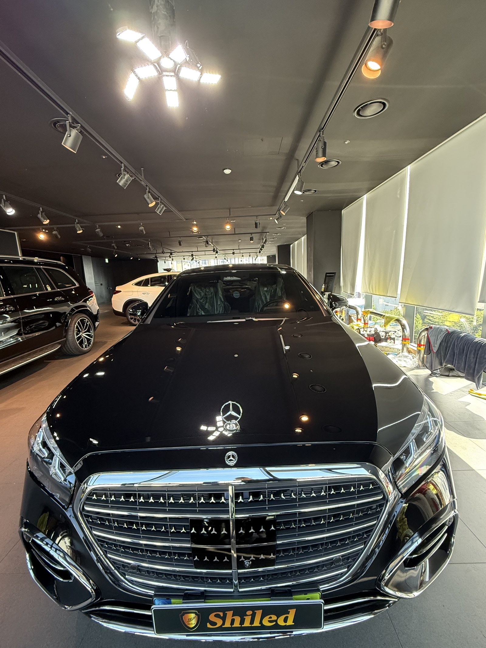 벤츠 S450 검정 신차 전측면 - 부산 유리막코팅