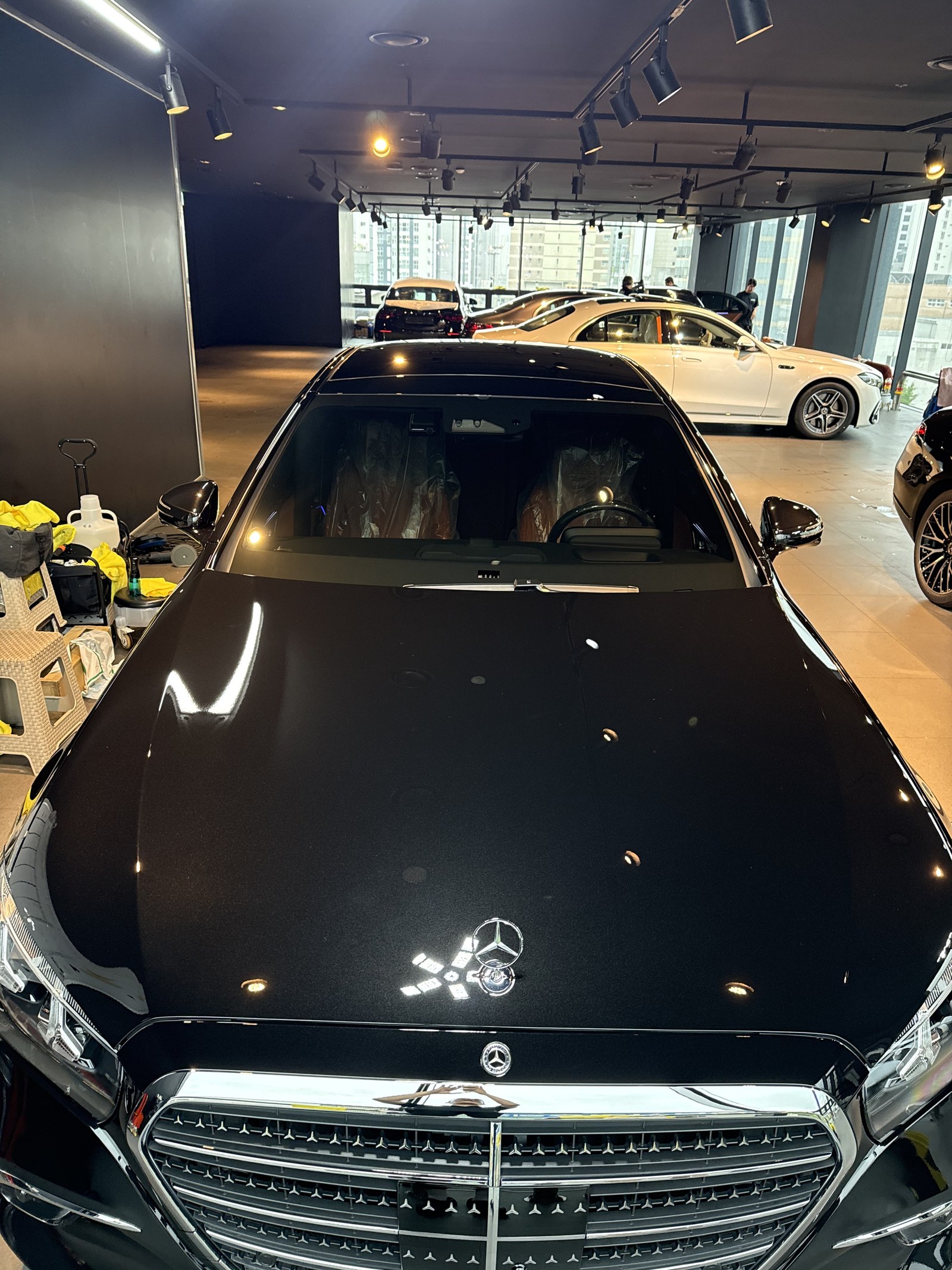 벤츠 S350d 검정 신차 후드 탑뷰 - 부산 유리막코팅