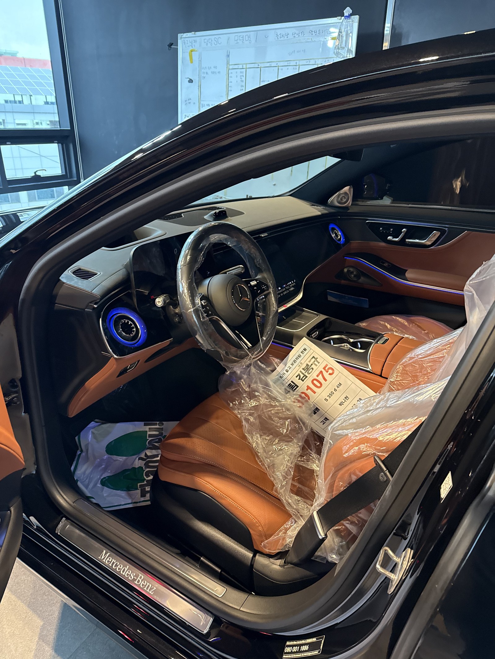 벤츠 S350d 신차 실내 운전석 - 출고 전 컨디션