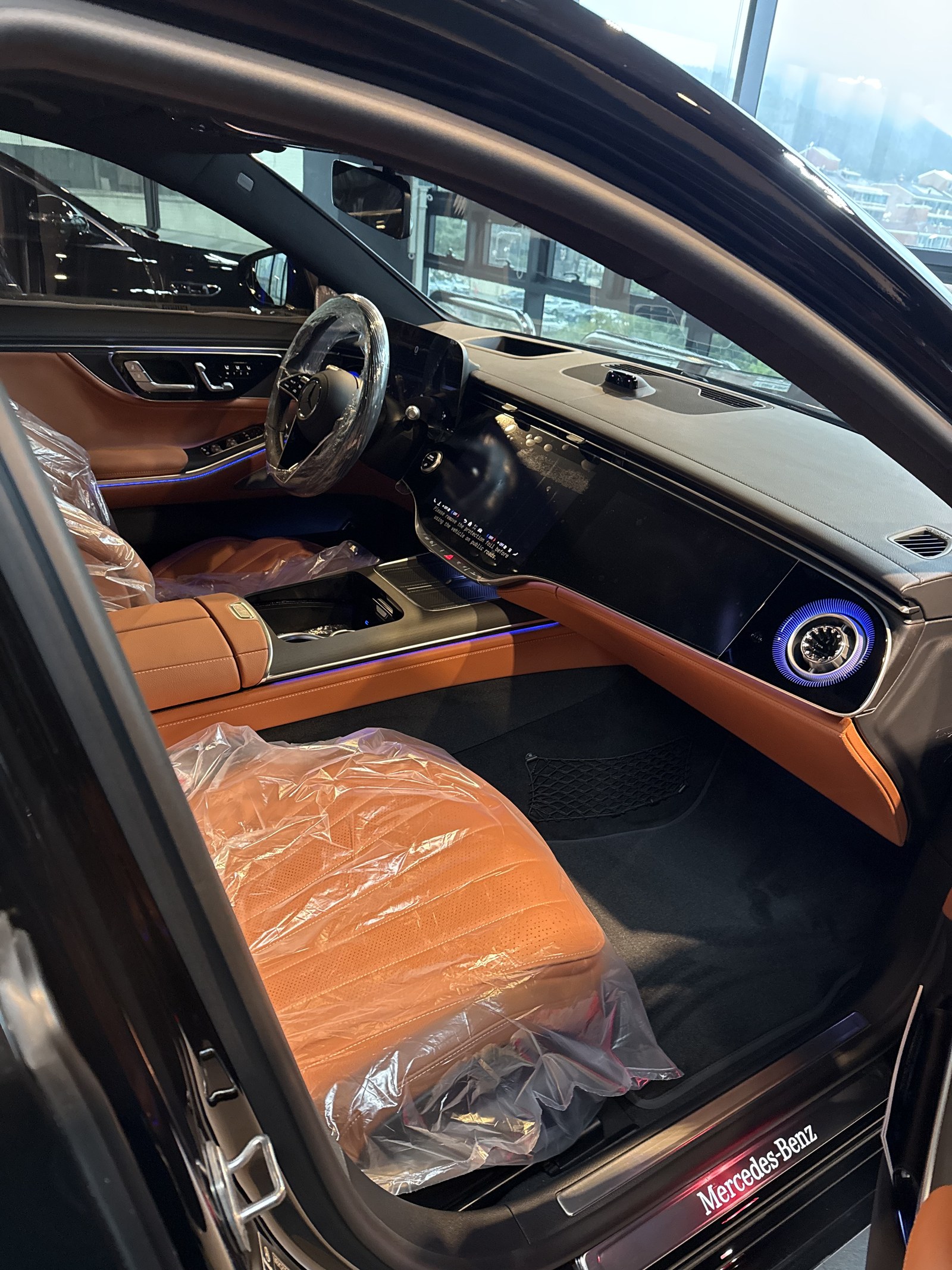 벤츠 S350d 신차 대시보드 - 출고 전 컨디션