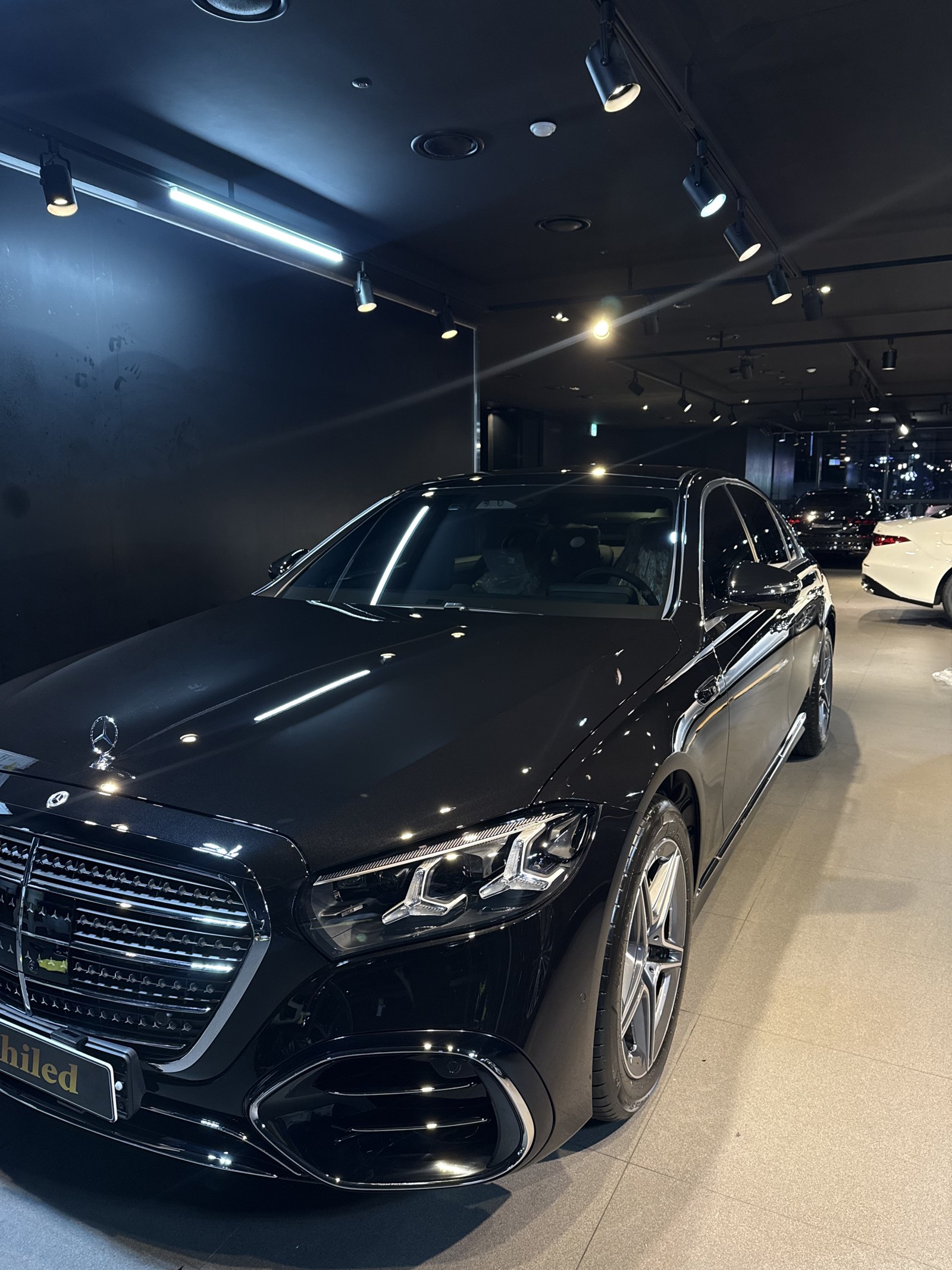 벤츠 S450 검정 신차 전측면 - 부산 쉴드광택 신차코팅