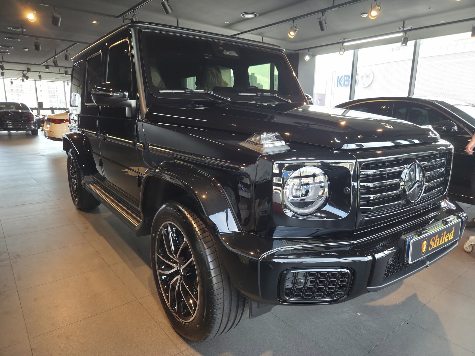 벤츠 G450 검정 신차 전측면 각진 패널 - 부산 유리막코팅