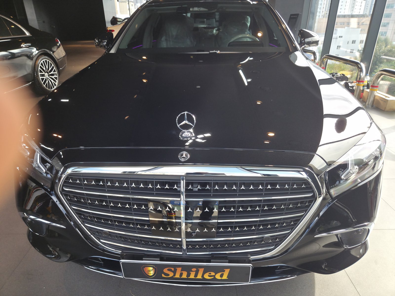 벤츠 S350 검정 신차 F5 유리막코팅 - 부산 쉴드광택 전면