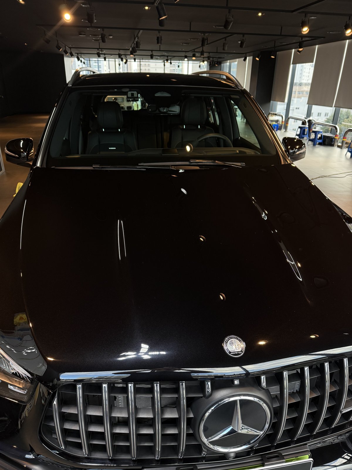 벤츠 GLE53 AMG 검정 광택 완료 - 부산 남구 쉴드광택 그릴 클로즈업