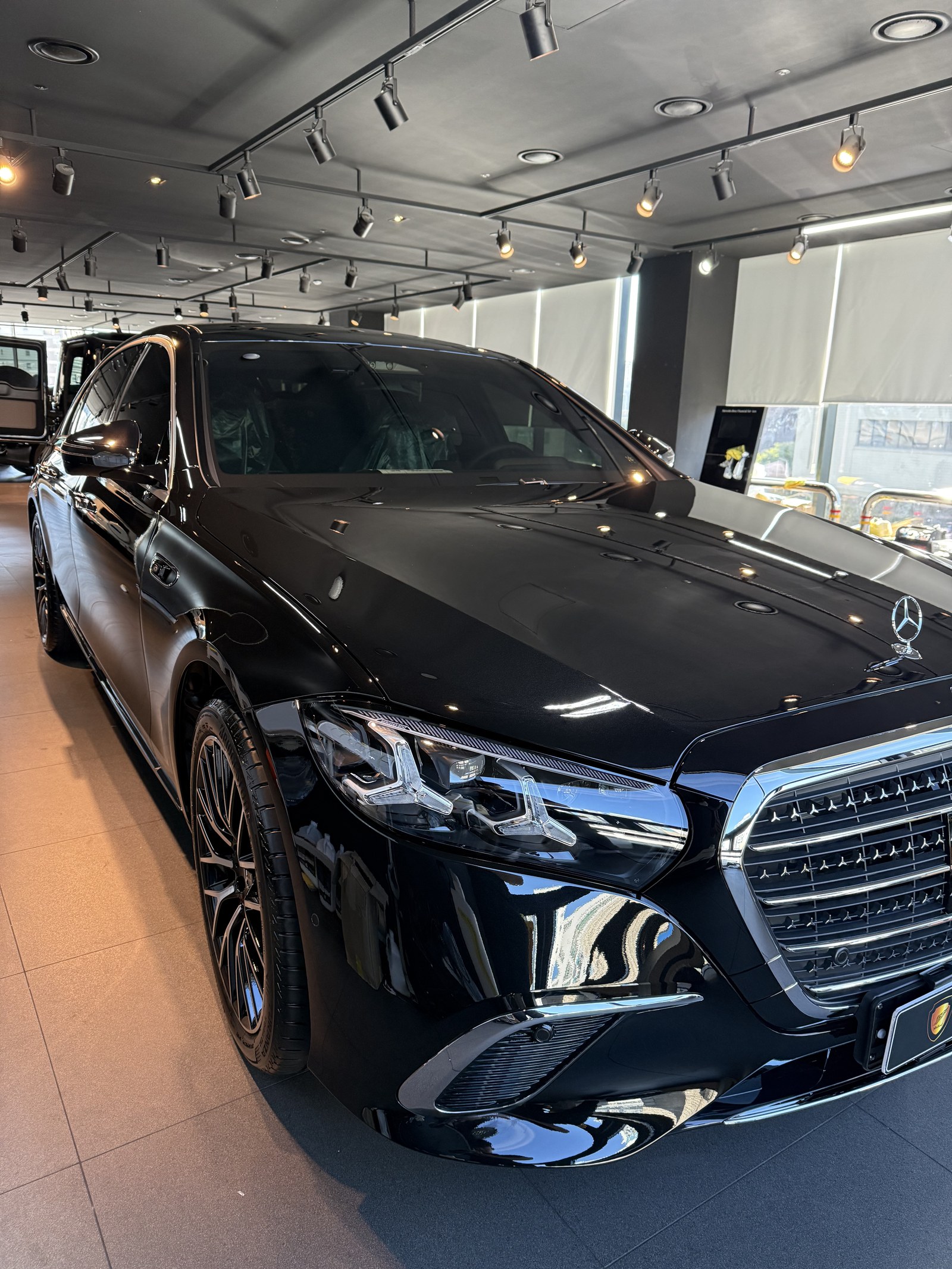 벤츠 S500 검정 신차 전측면 세로바 그릴 - 부산 유리막코팅
