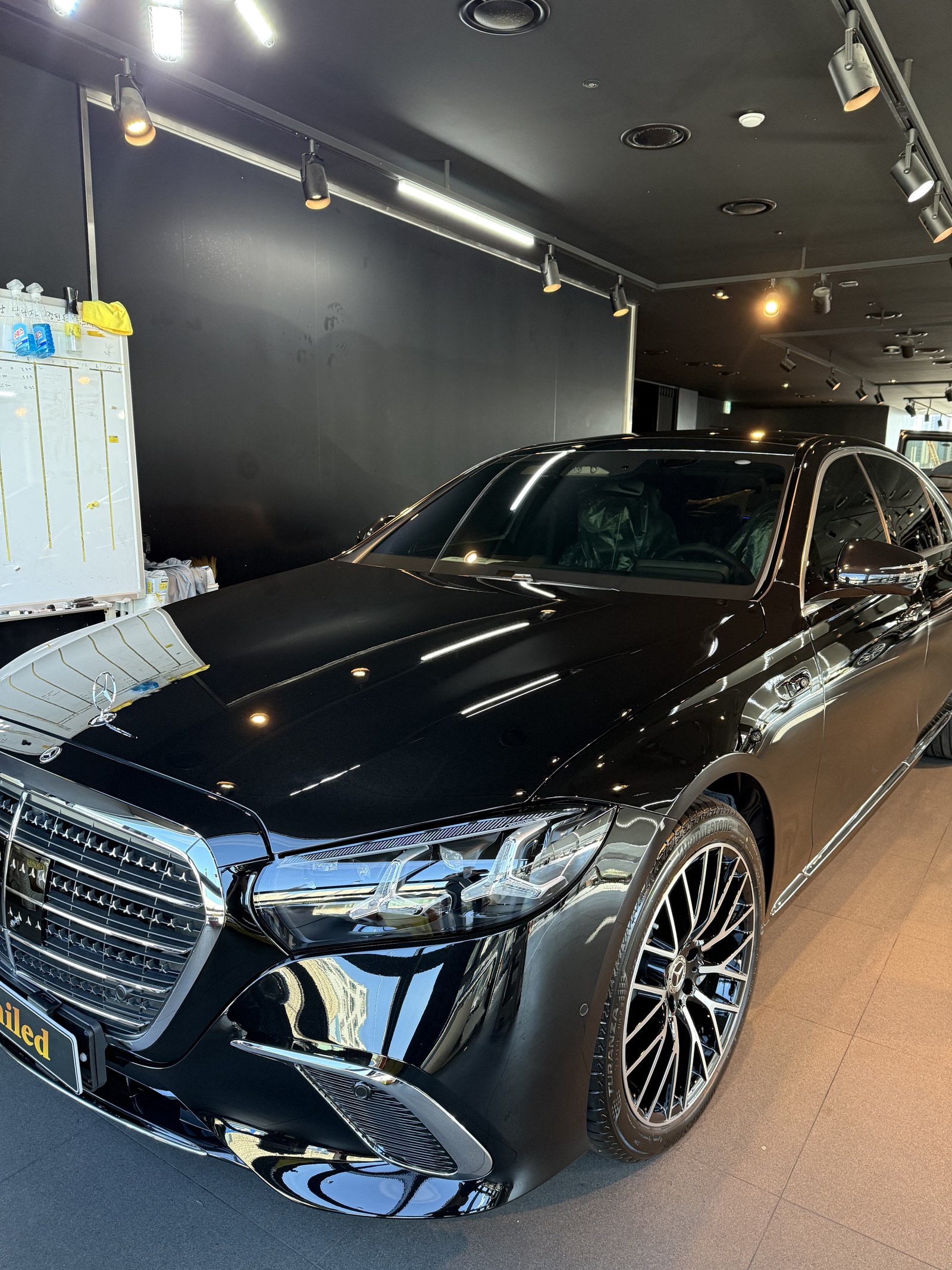 벤츠 S500 검정 신차 정면 그릴 - 부산 쉴드광택 신차코팅