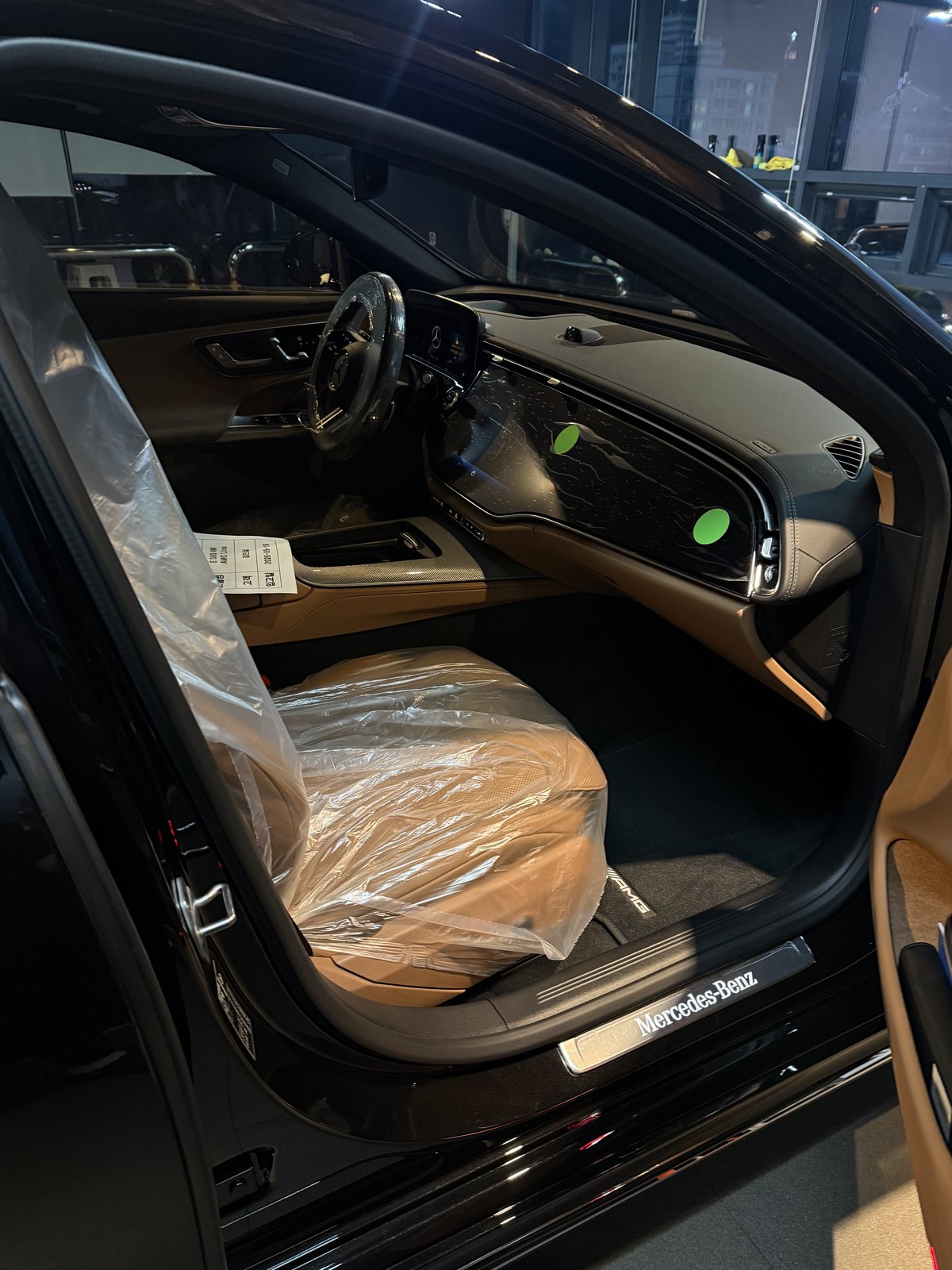 벤츠 E300 신차 실내 - 출고 전 컨디션