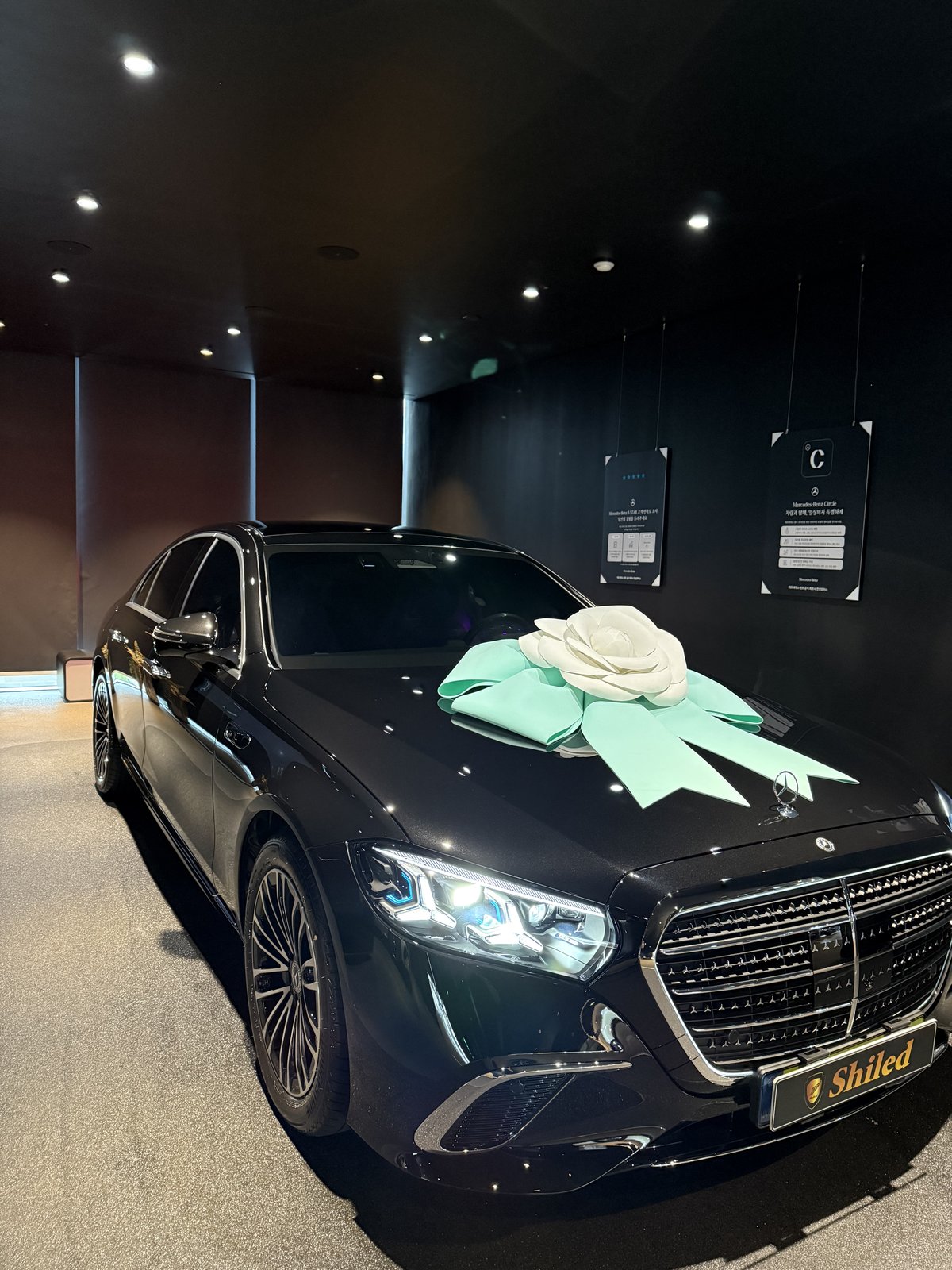 벤츠 S350 검정 신차 정면 그릴 - 부산 유리막코팅