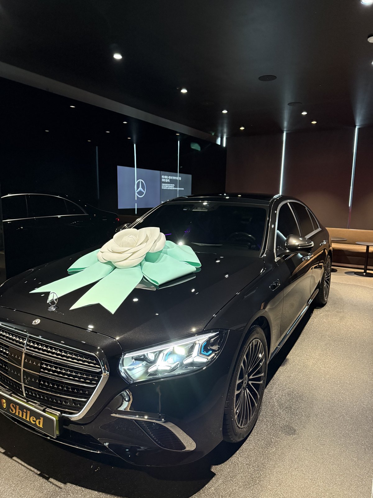 벤츠 S350 검정 신차 정면 클로즈업 - 부산 쉴드광택 신차코팅
