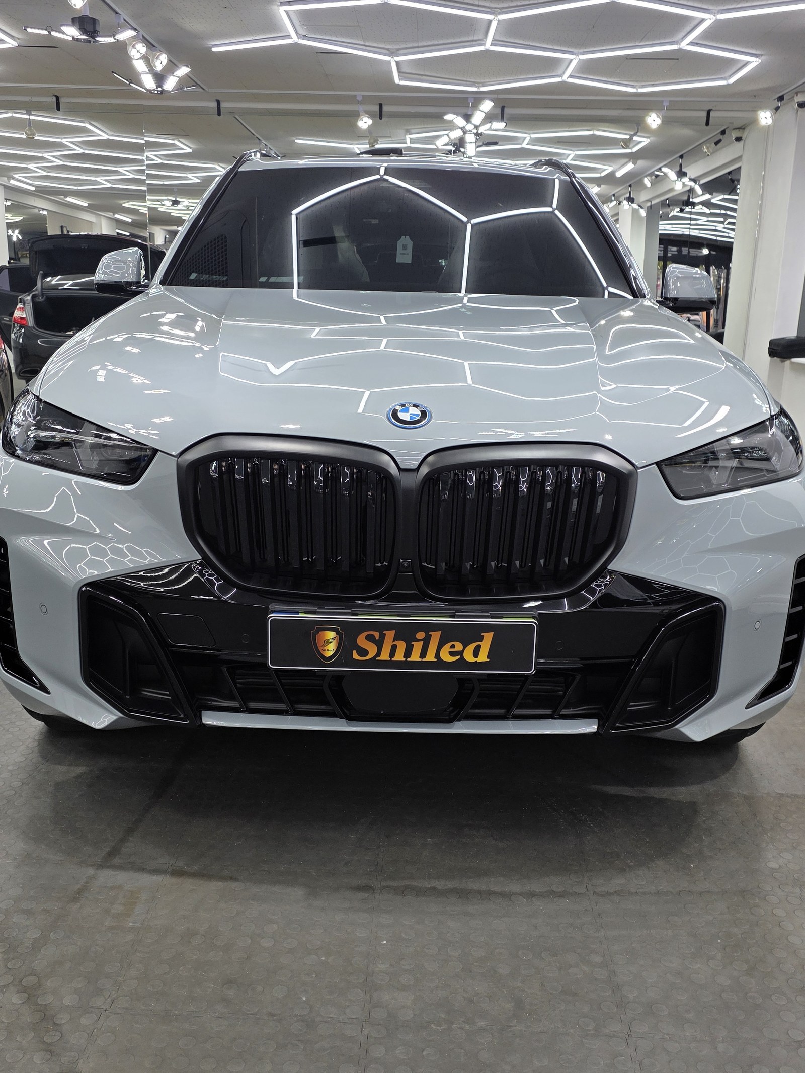 BMW X5 그레이 신차 F5 유리막코팅 - 부산 쉴드광택 전면