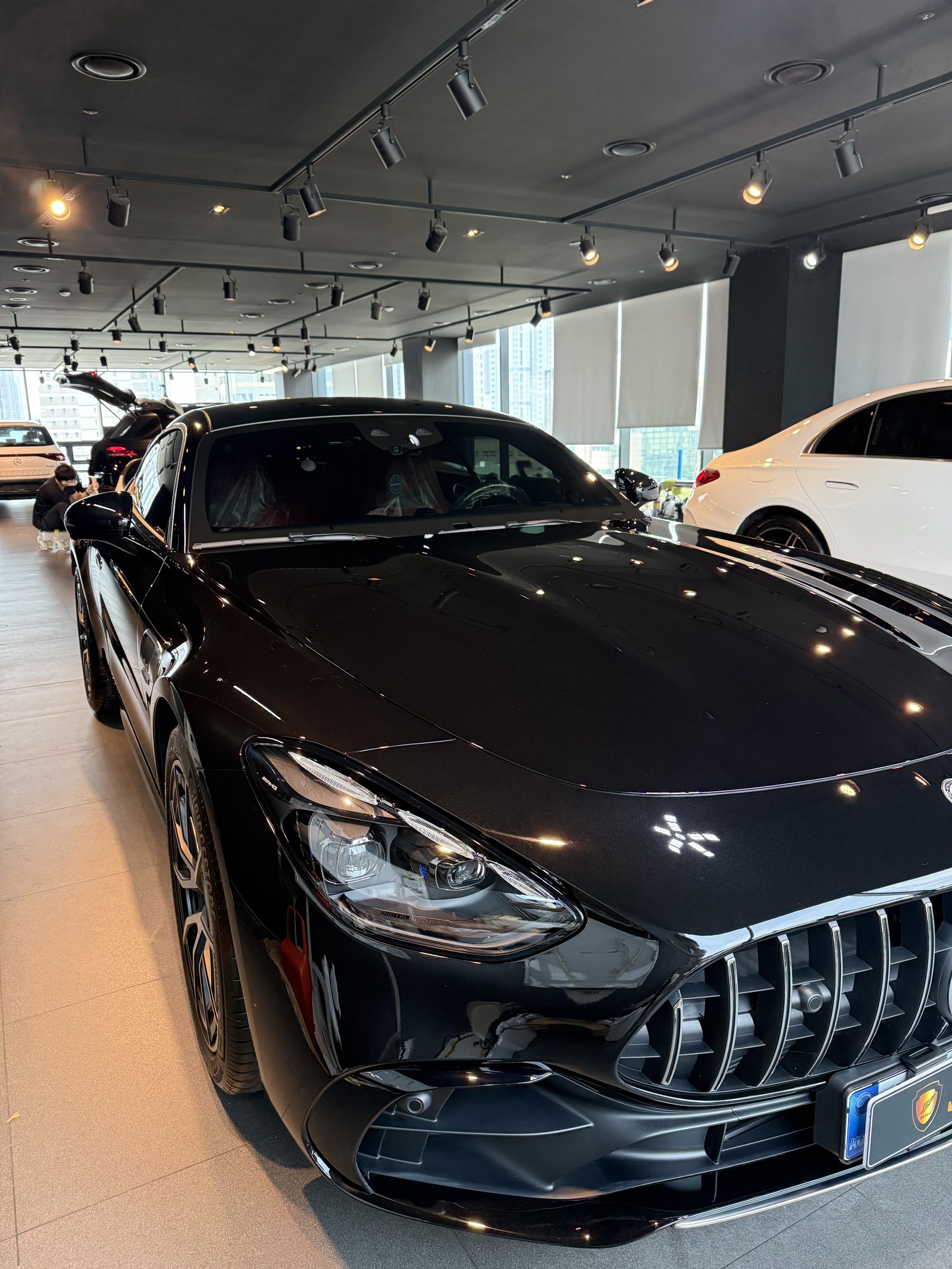 벤츠 AMG GT43 검정 전측면 그릴 - 부산 유리막코팅
