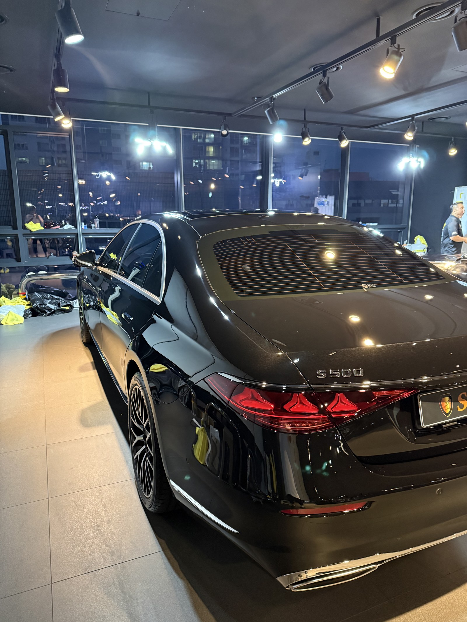 벤츠 S450 검정 신차 전측면 와이드 - 부산 유리막코팅