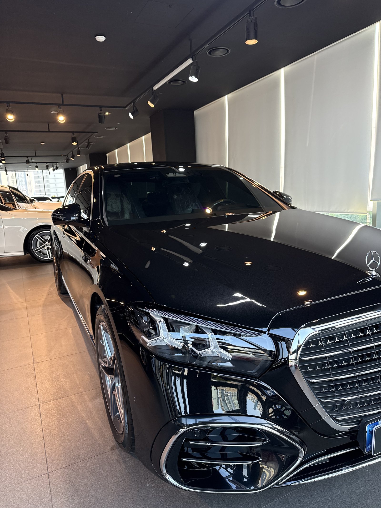 벤츠 S450 검정 전측면 - 부산 유리막코팅