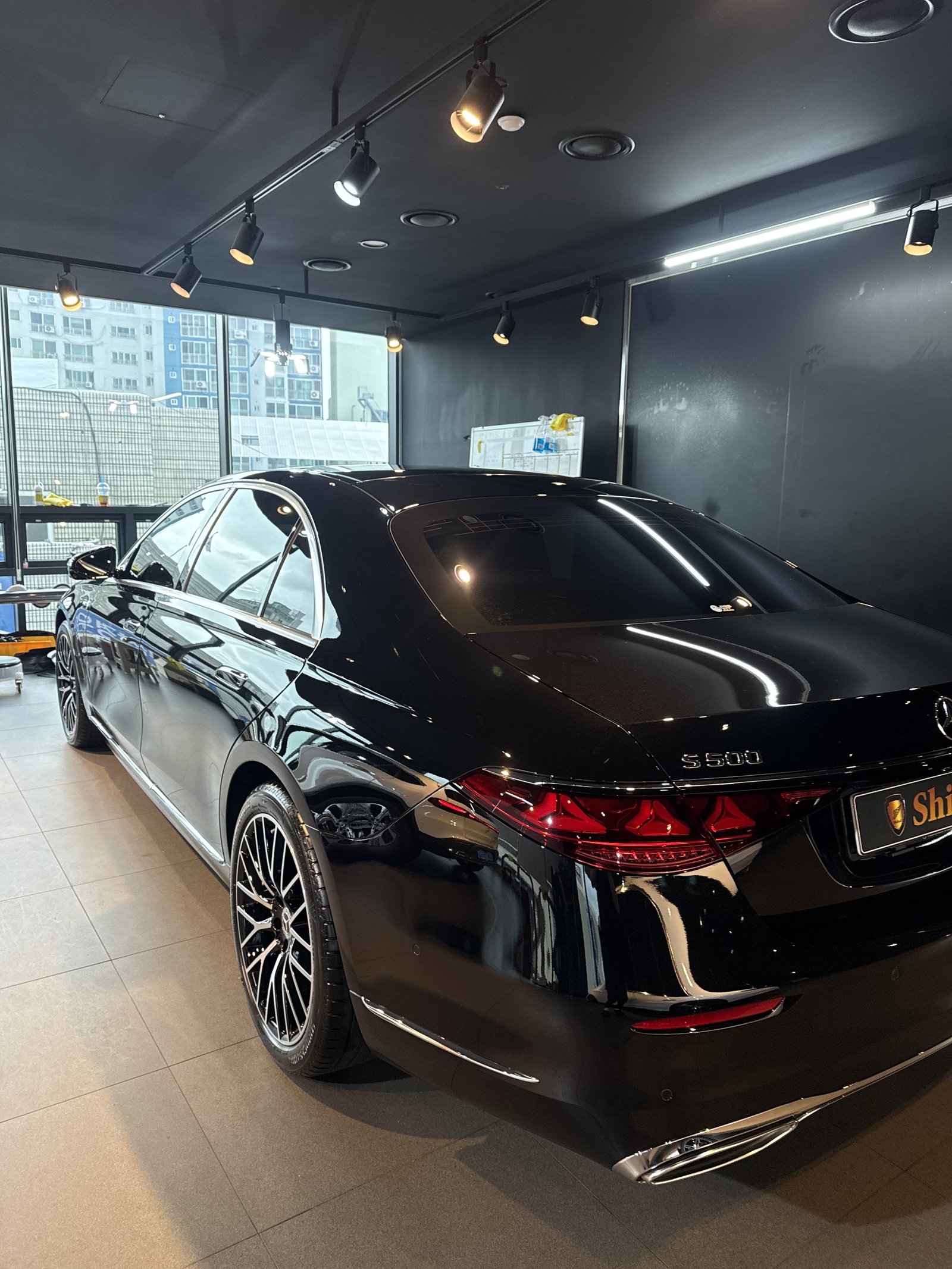 벤츠 S500 검정 신차 측후면 광택 - 부산 유리막코팅
