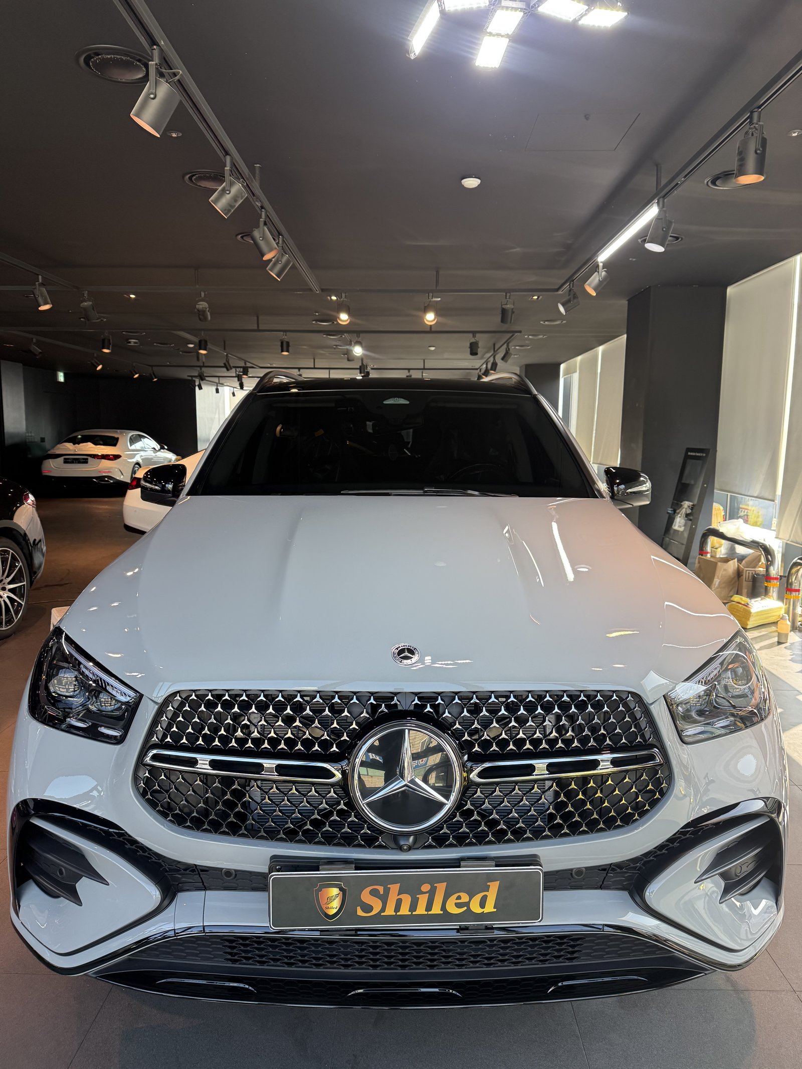 벤츠 GLE450 AMG라인 신차 유리막코팅 정면 - 부산 쉴드광택