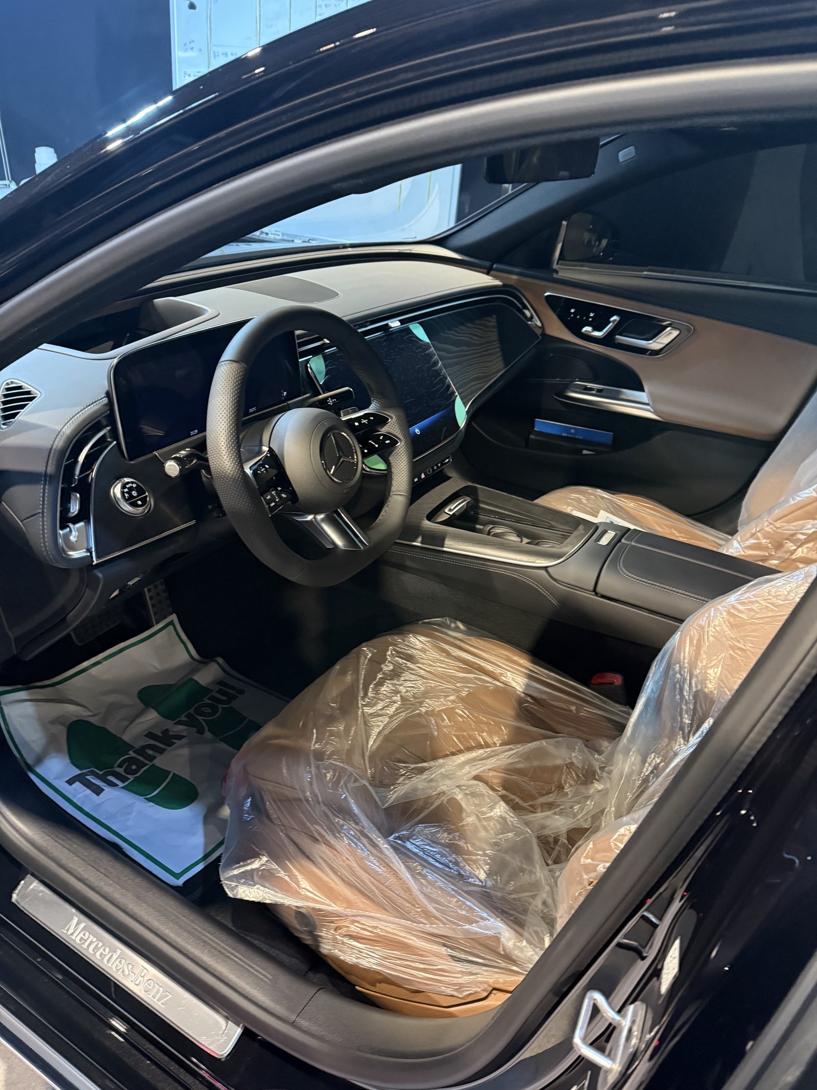 벤츠 E200 AMG 신차 실내 - 출고 전 컨디션
