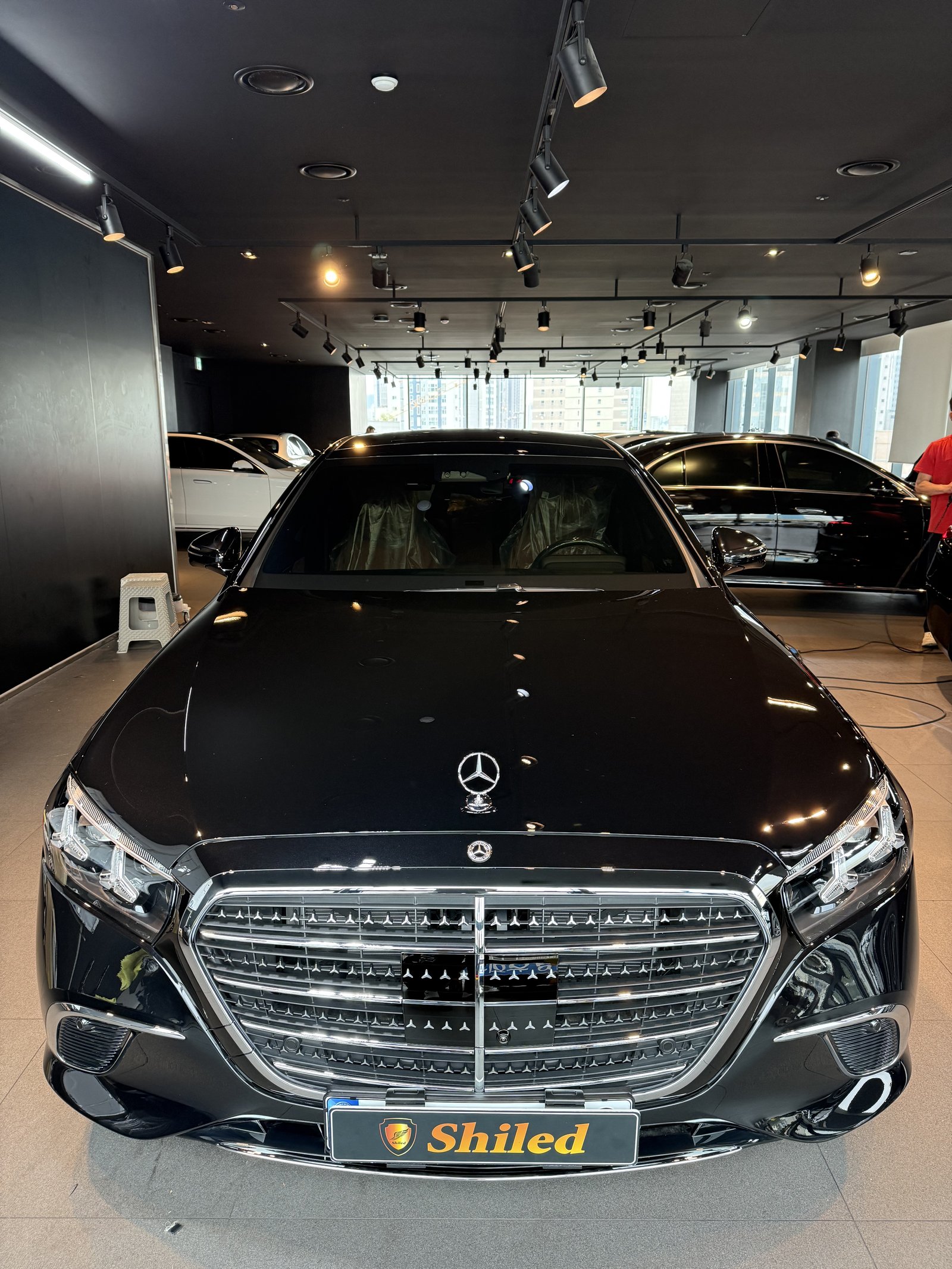 벤츠 S500 검정 신차 유리막코팅 정면 - 부산 쉴드광택