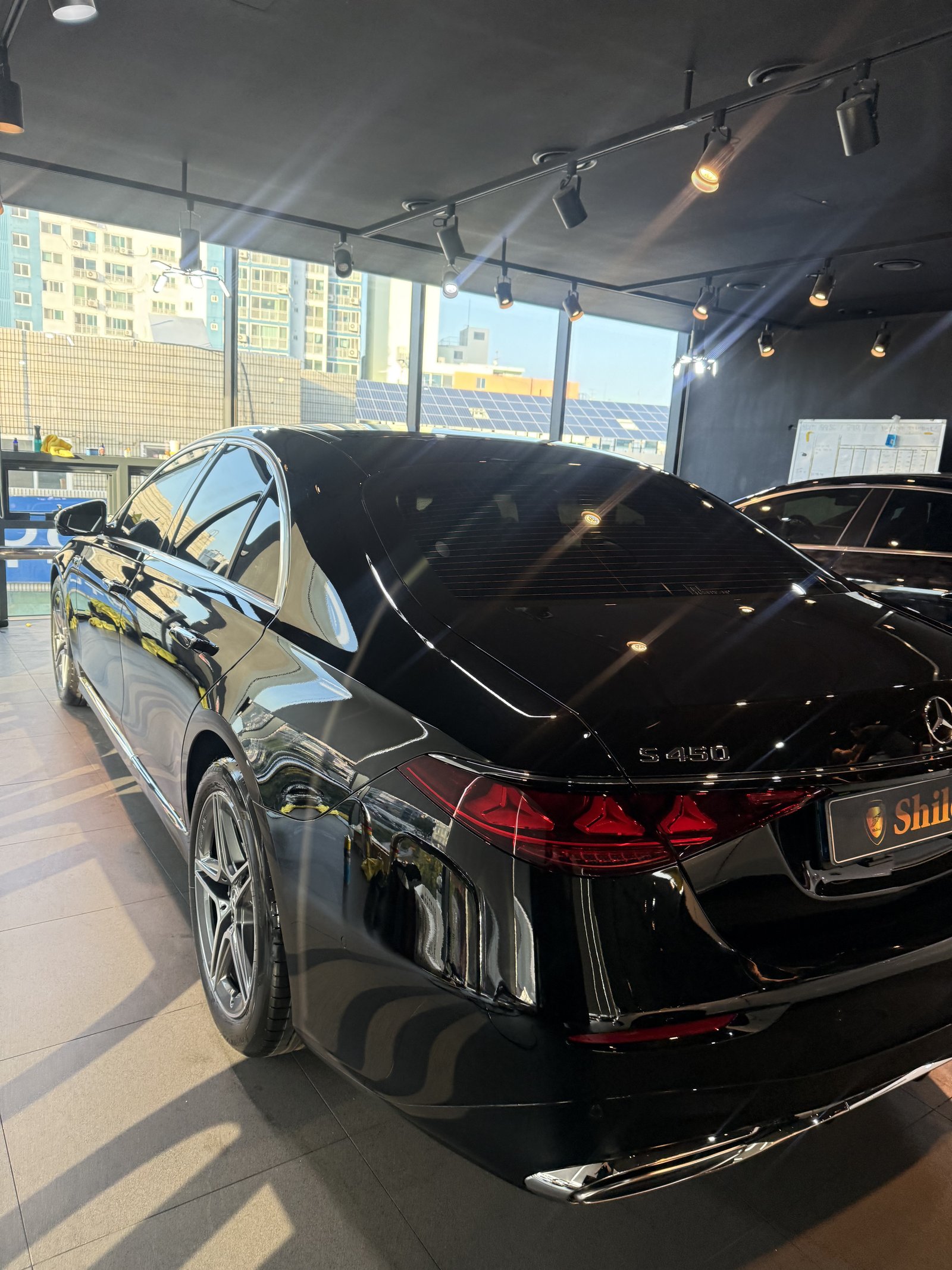 벤츠 S450 검정 후면 - 부산 쉴드광택 신차코팅