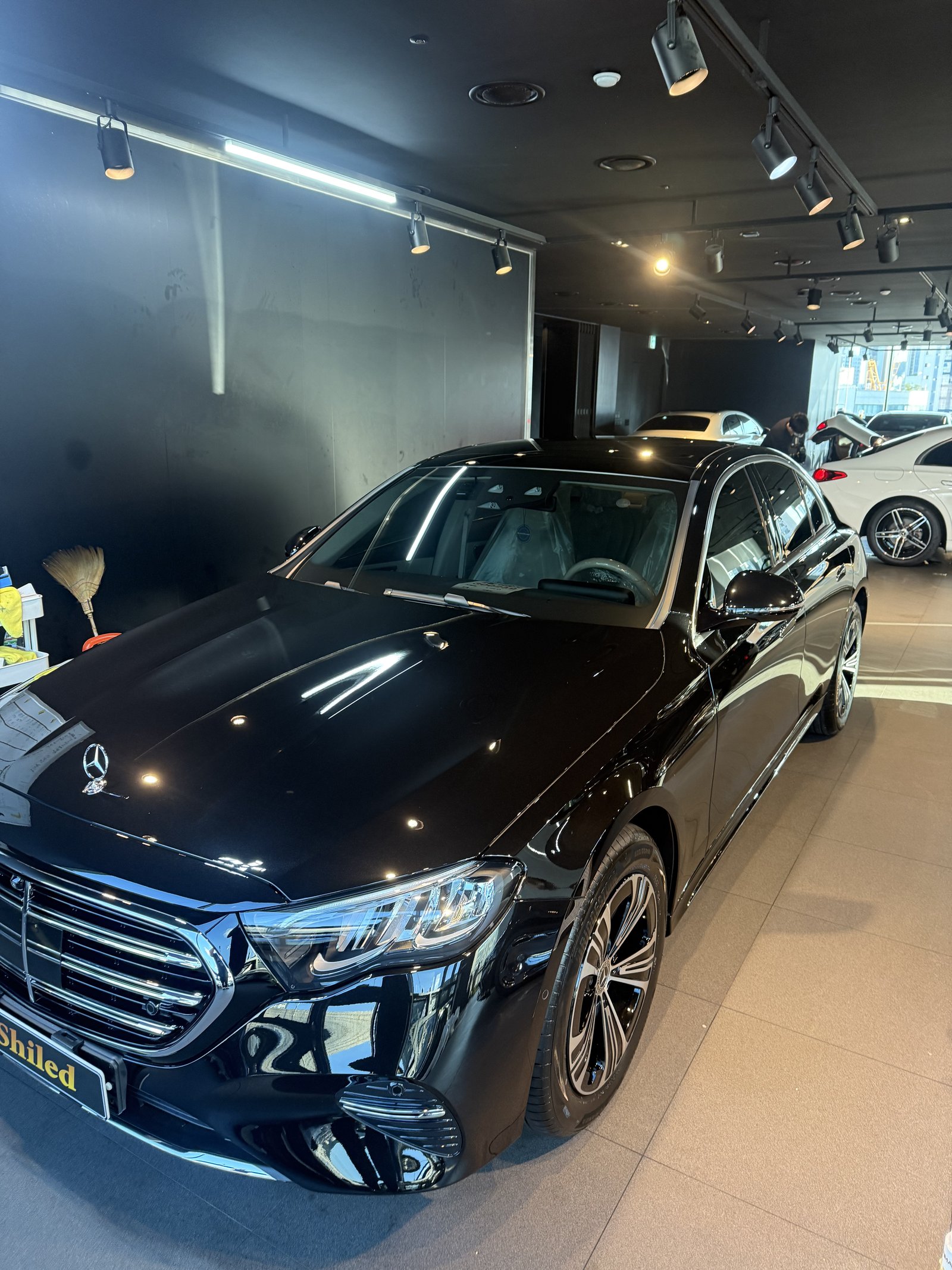 E200 EX 신차 측후면 - 부산 쉴드광택 신차코팅
