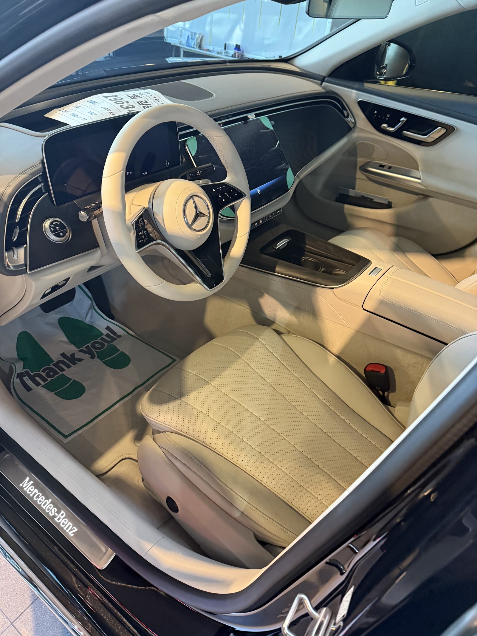 E200 EX 아이보리 실내 운전석 - 시트코팅