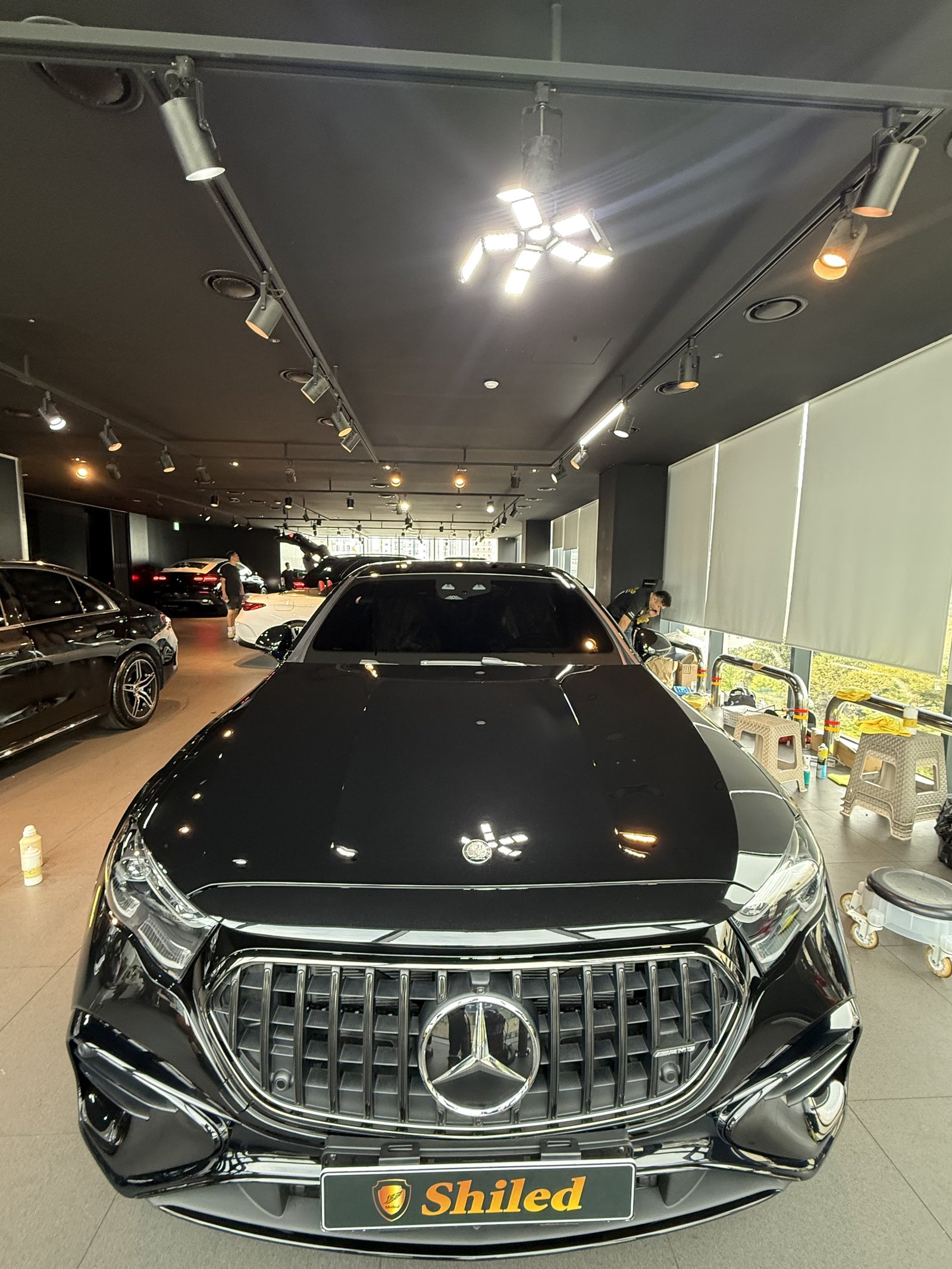 AMG E53 정면 - 부산 쉴드광택 신차코팅