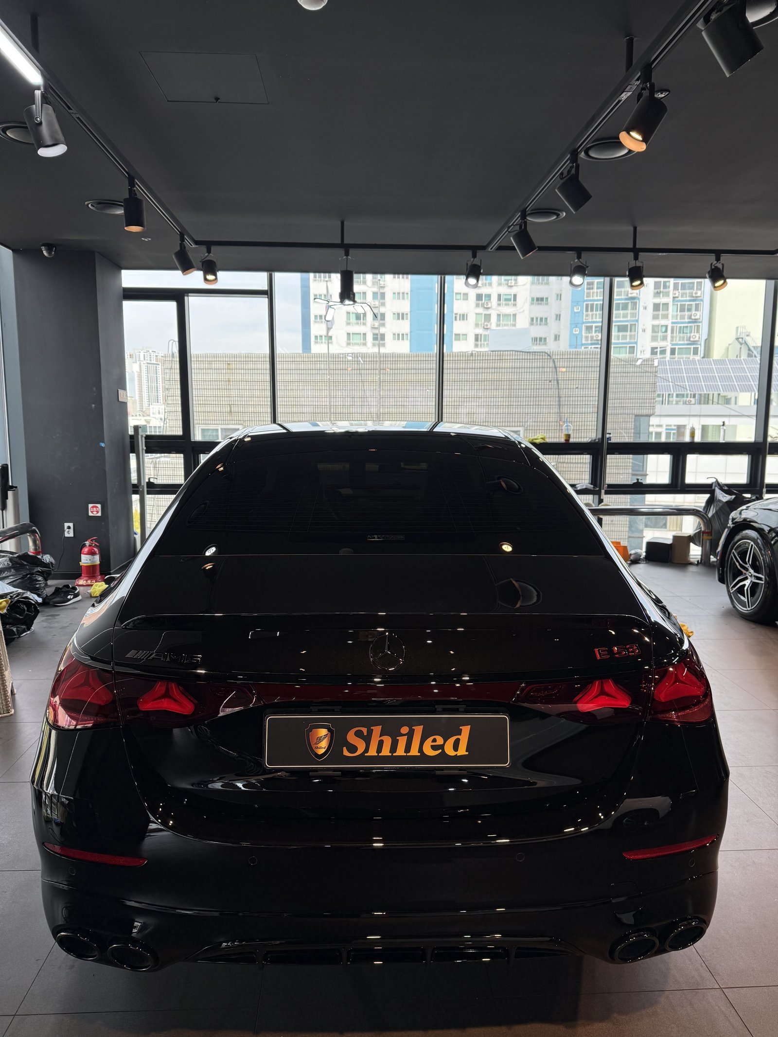 AMG E53 후면