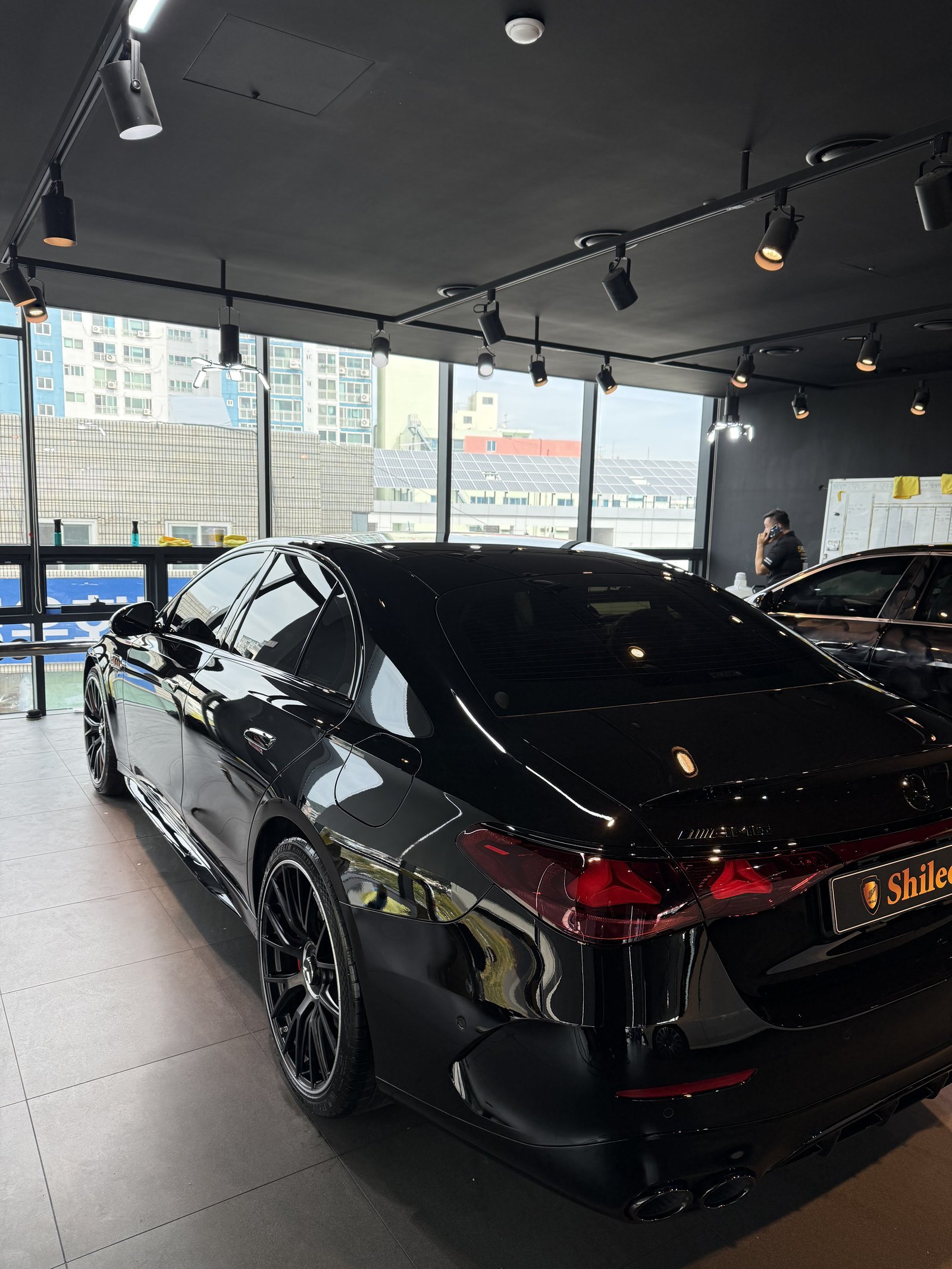 AMG E53 측후면 - 부산 유리막코팅