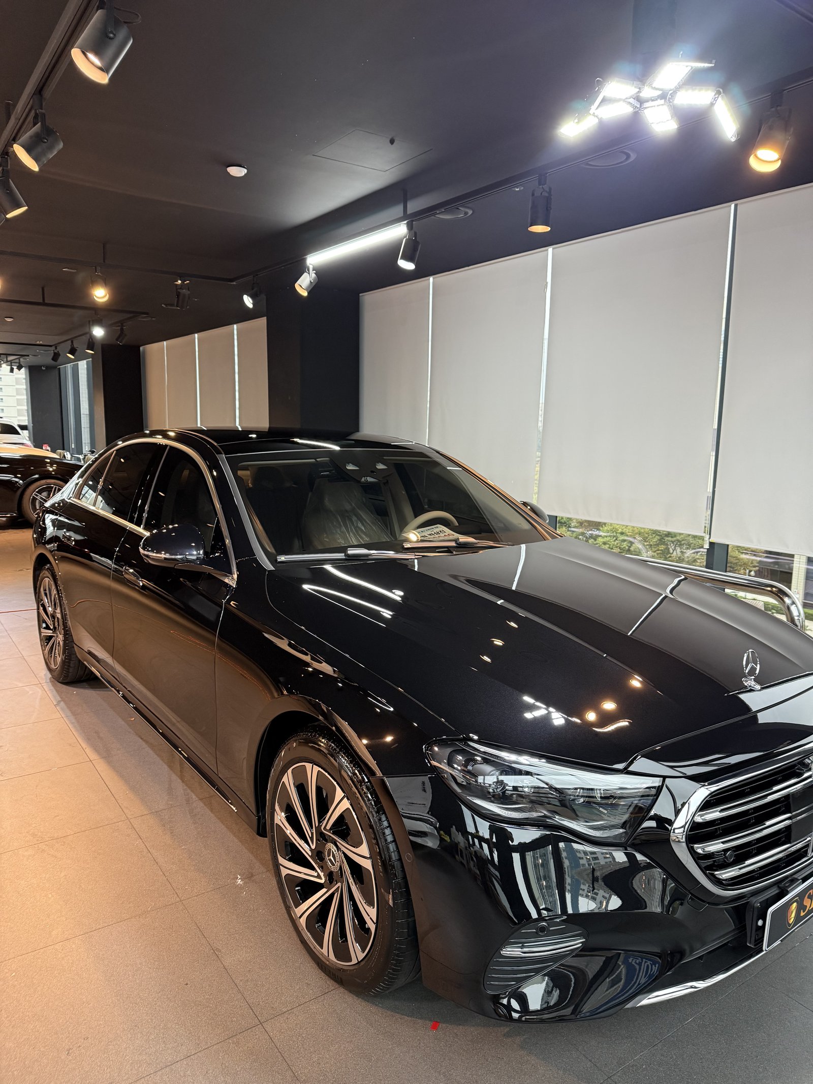 E300 EX 전측면 - 부산 유리막코팅