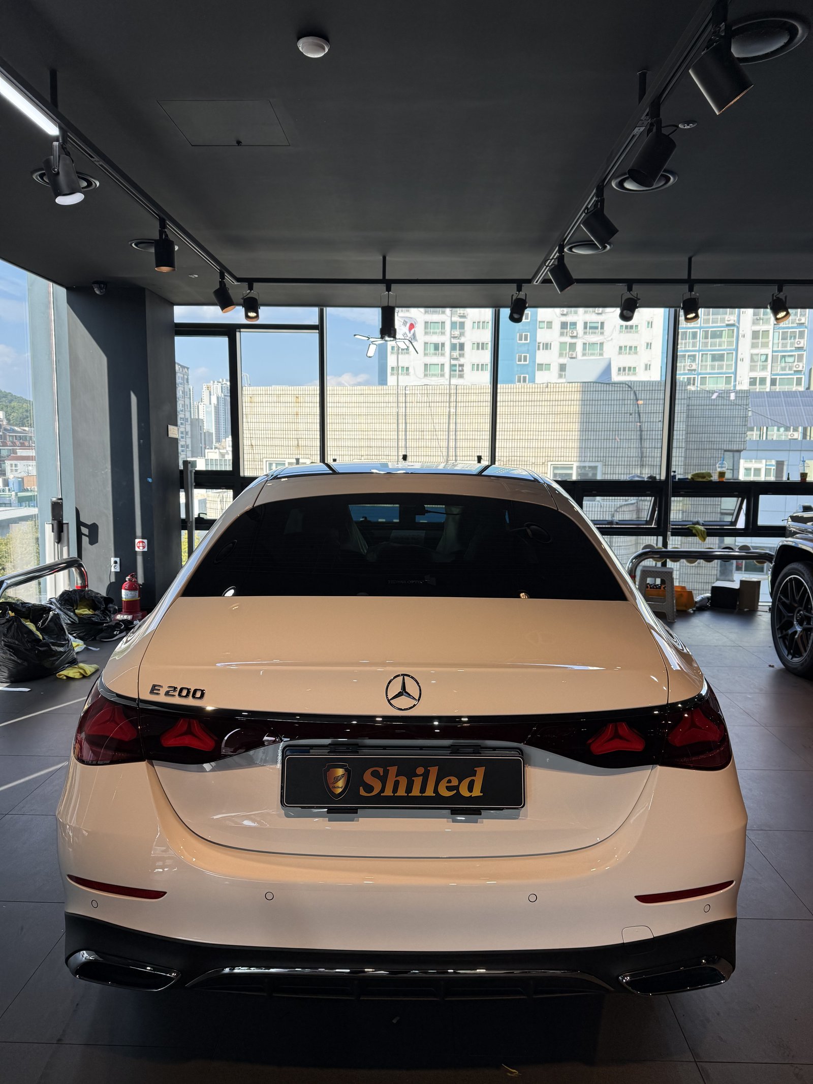 E200 AMG 후면