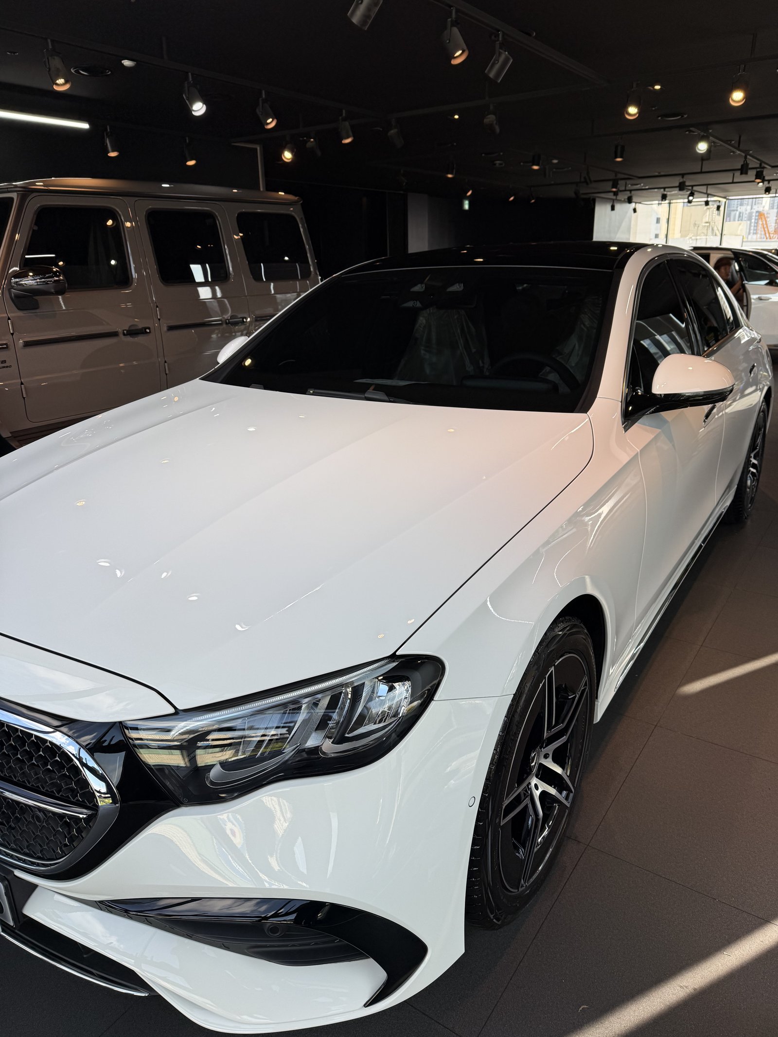 E200 AMG 전측면 반대편